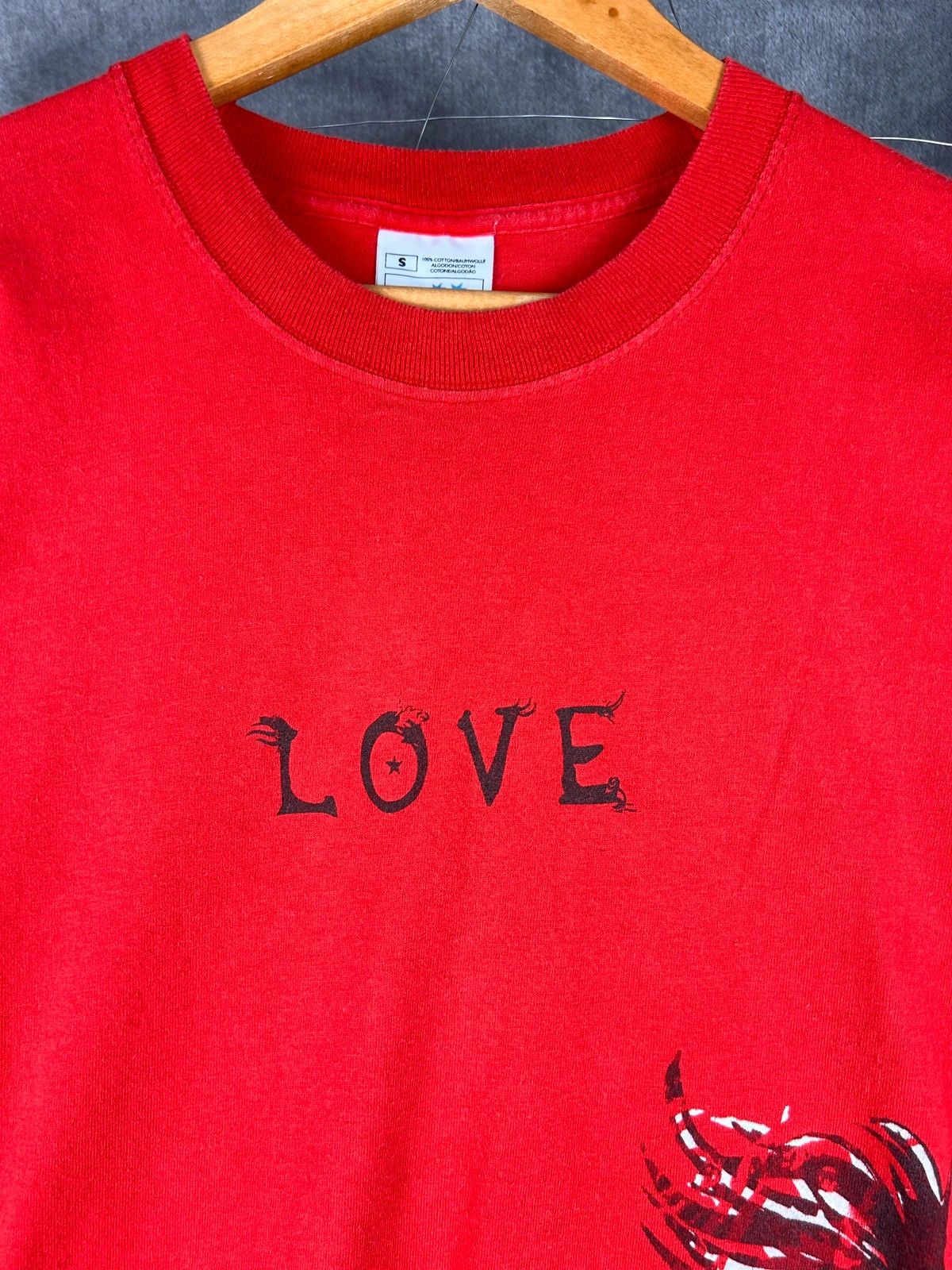 Vintage Love Hate Robbie Williams Europe tour tee from 2003 vintage Size US S / EU 44-46 / 1 - 3 Thumbnail