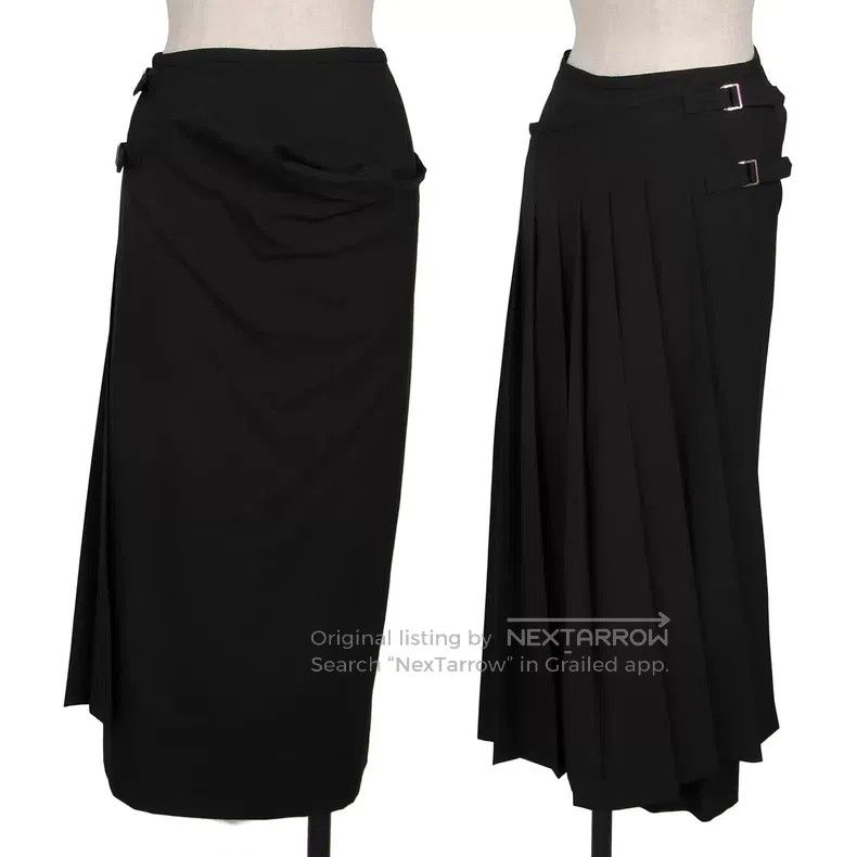 Comme des Garcons Comme Des Garcons size M Deformed half skirt Size 25" / US 0 / IT 36 - 1 Thumbnail