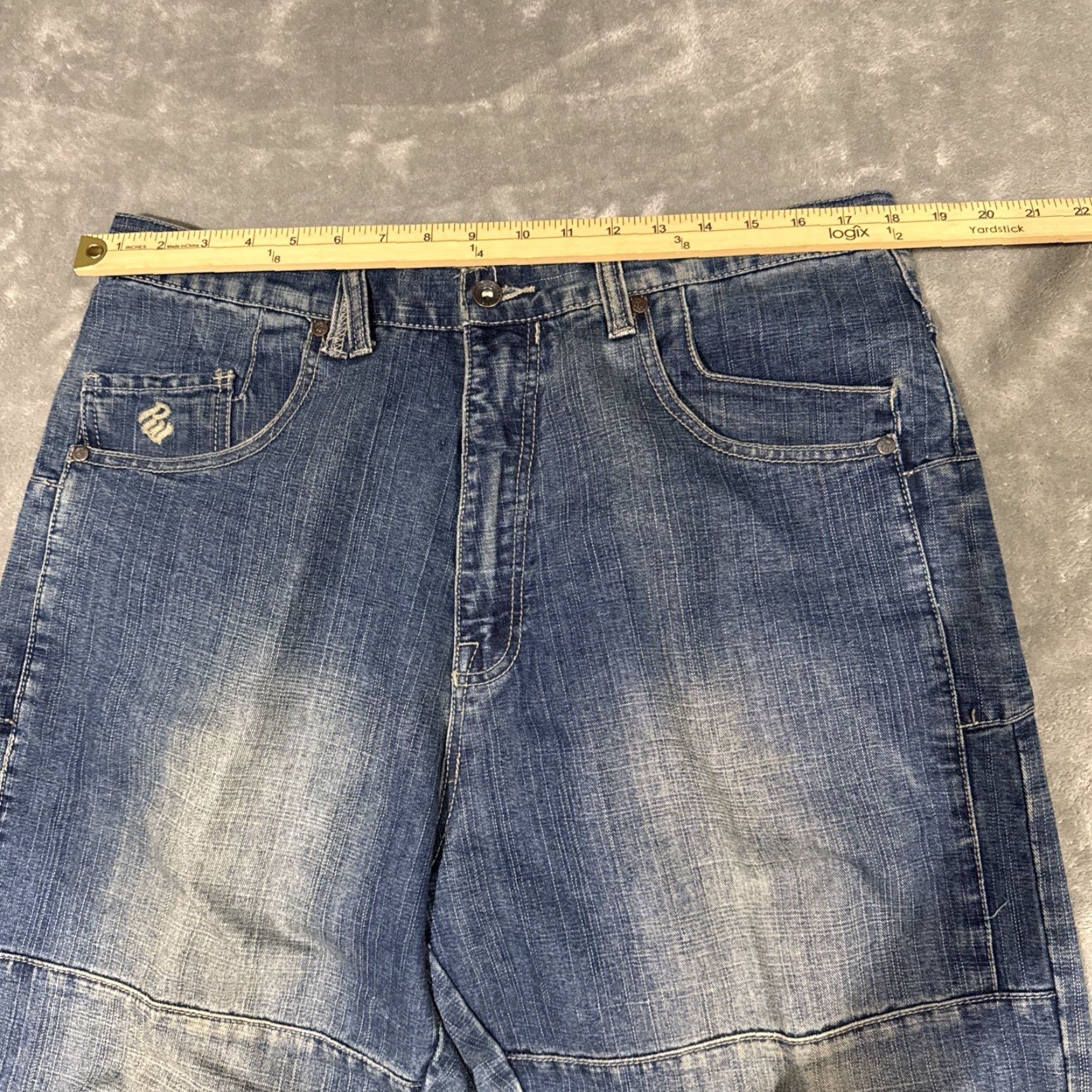 Rocawear VINTAGE Rocawear Embroidered Jeans Men’s 36x34 Wide Leg Hip Hop Baggy Y2K Grunge Jeans Men Size US 36 / EU 52 - 3 Thumbnail