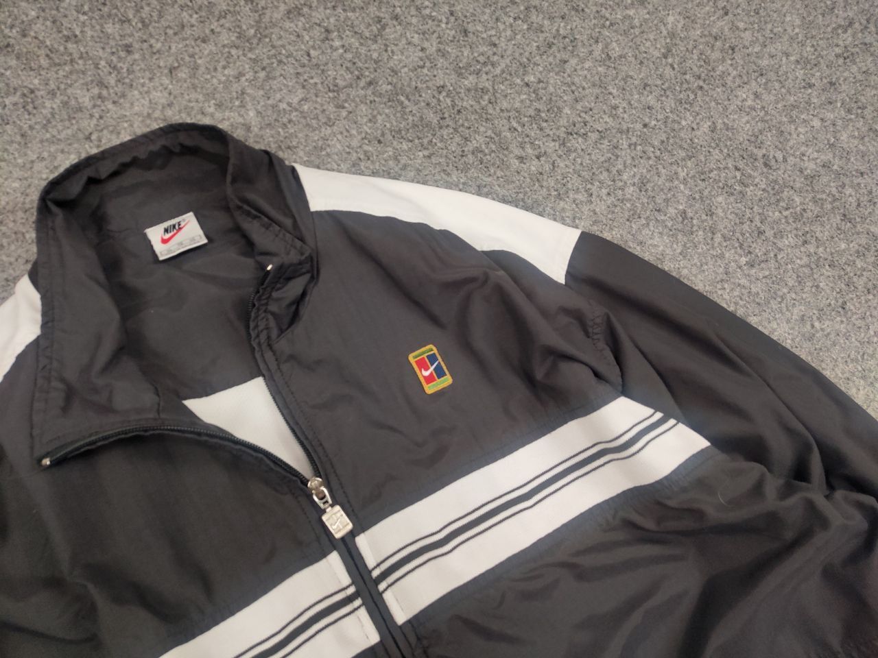 Nike Vintage Nike Court Logo Track Oversized Jacket Y2K Style Size US XL / EU 56 / 4 - 6 Thumbnail