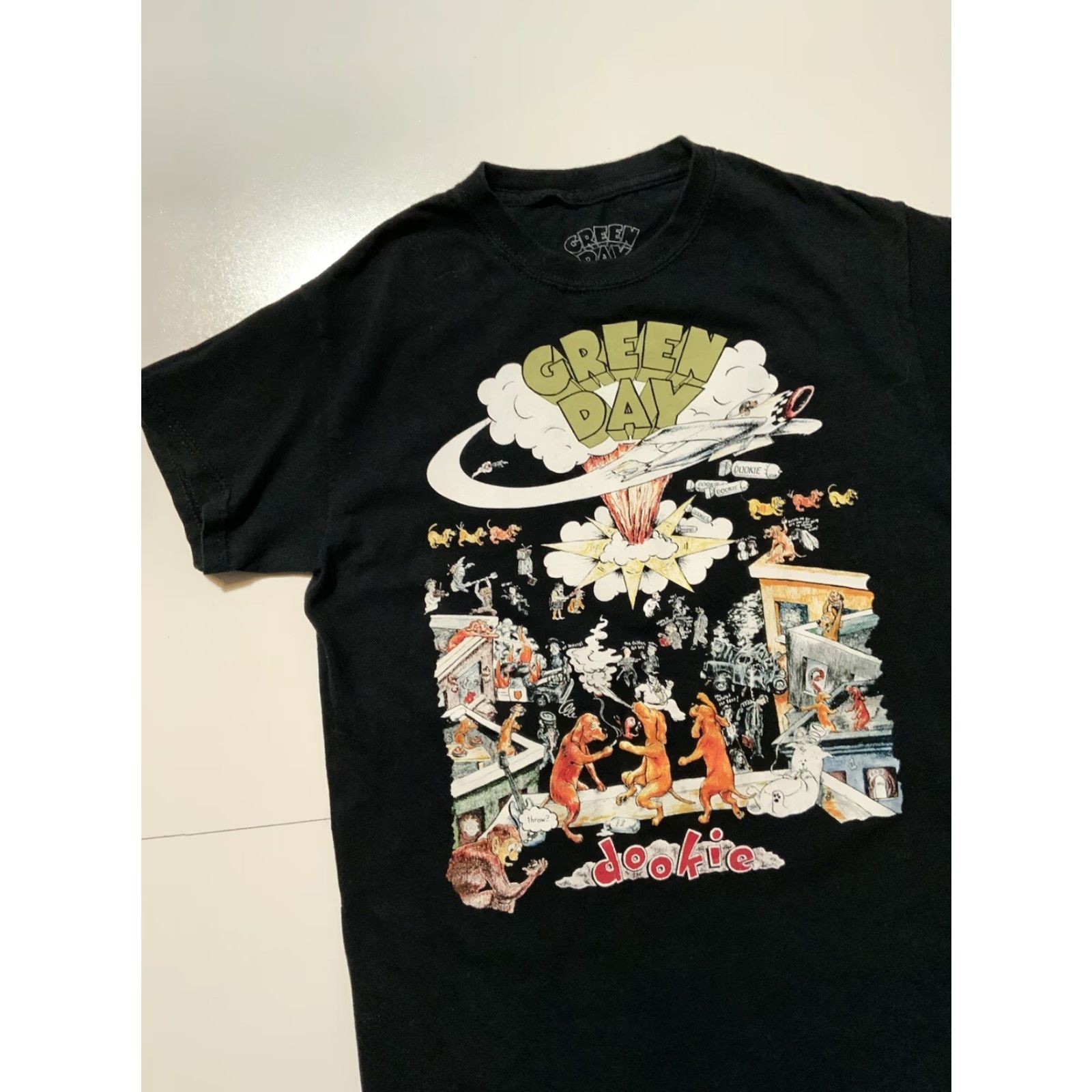 Vintage VINTAGE Green Day Dookie Album Punk Rock Band Tour Concert Graphic Black S/S T-Shirt SM Size US S / EU 44-46 / 1 - 3 Thumbnail