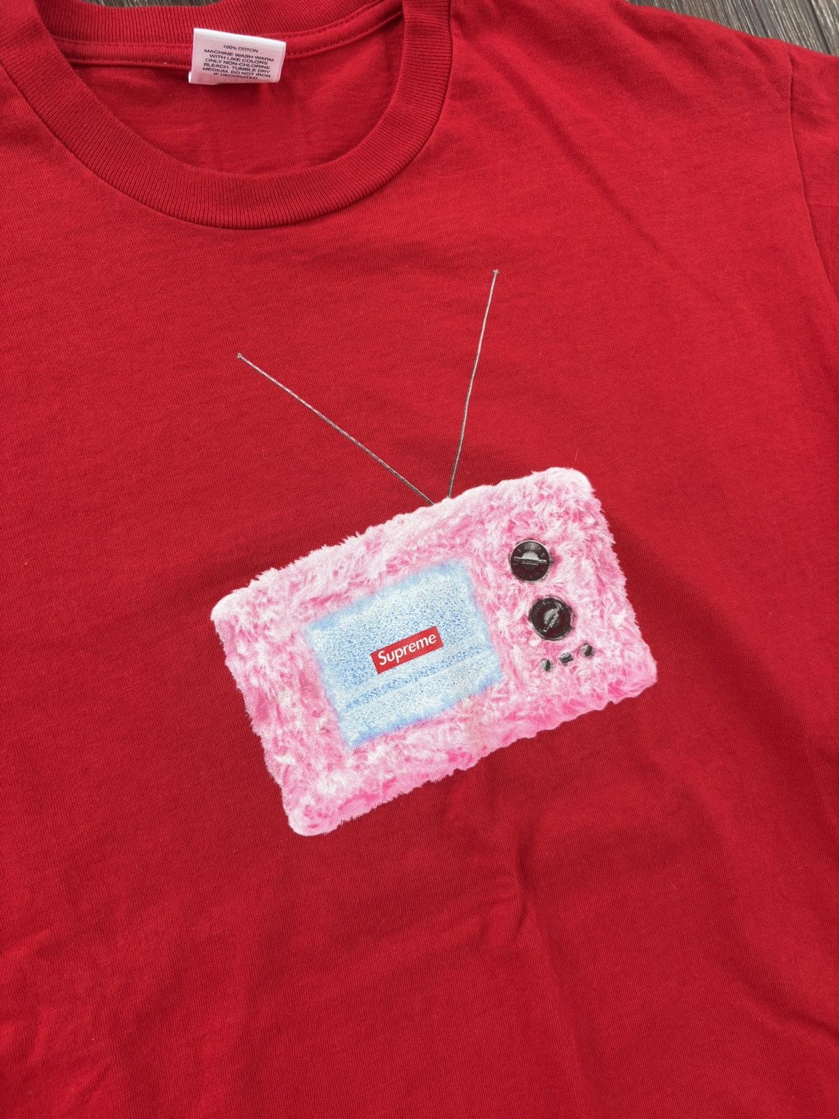 Supreme Supreme TV Tee SS18 Red Size US M / EU 48-50 / 2 - 4 Thumbnail