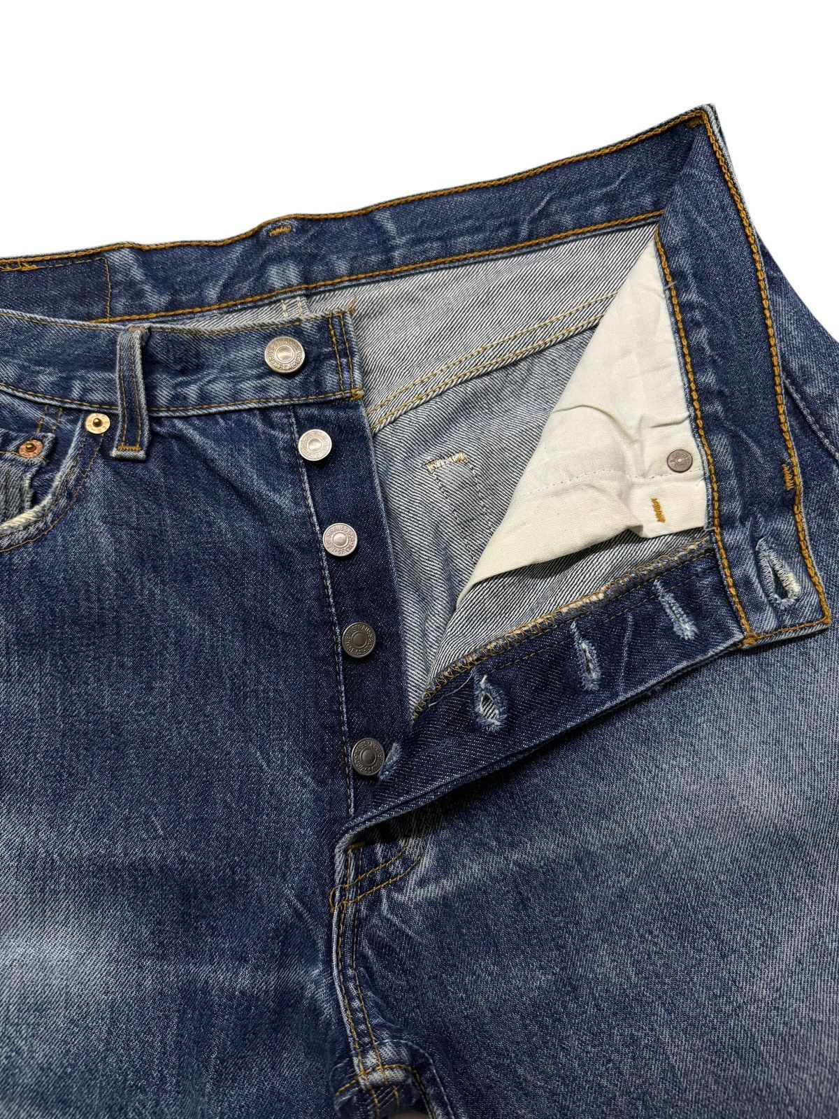 Levi's Vintage 90s Levi’s 501 Made in USA Distressed Denim Jeans 31 Size US 31 - 9 Thumbnail