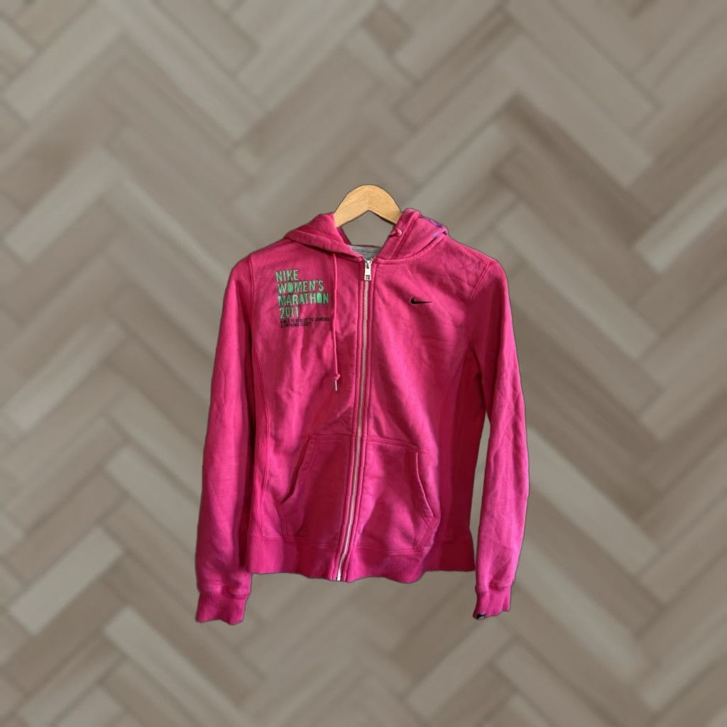 Nike Y2K Nike Womens Pink Hooded Full Zip Sweatshirt M Medium Size Pink Nike Full Zip Hooded Sweatshirt Womens 2000s 2011 Marathon Activewear Size M / US 6-8 / IT 42-44 - 1 Thumbnail