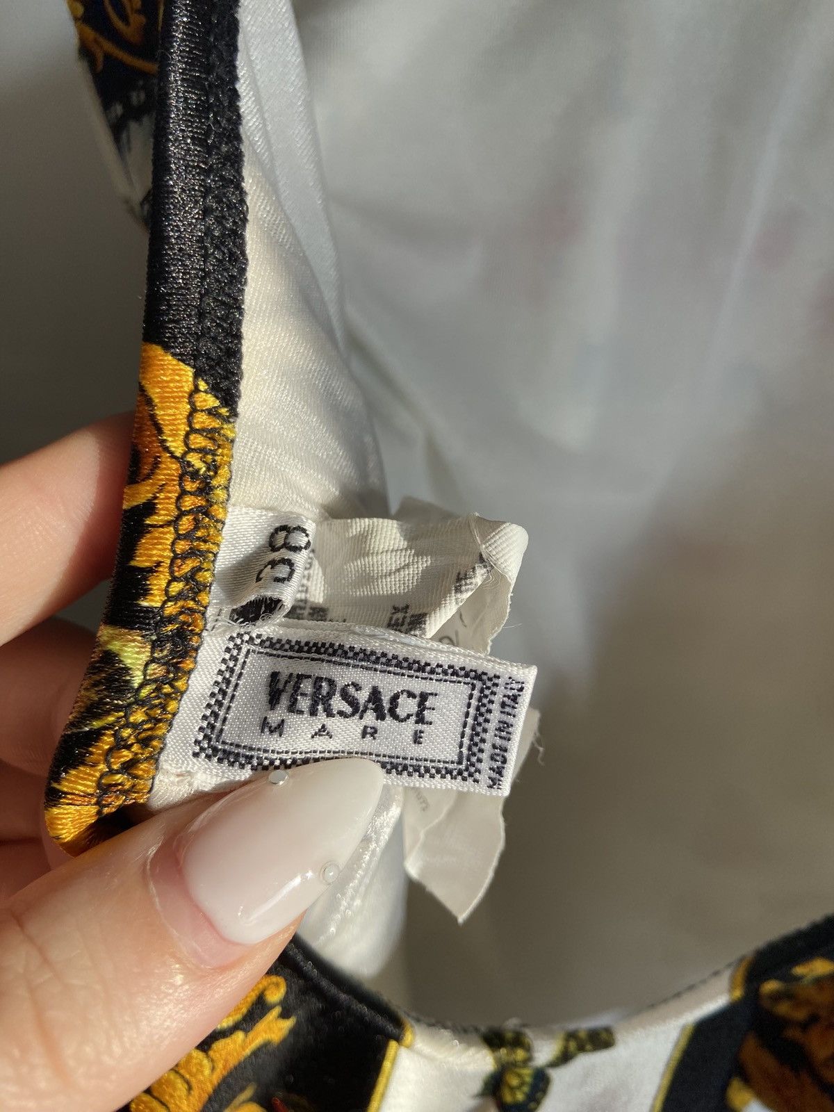 Versace Versace S/S 2018 Butterfly Swimsuit Size ONE SIZE - 8 Thumbnail
