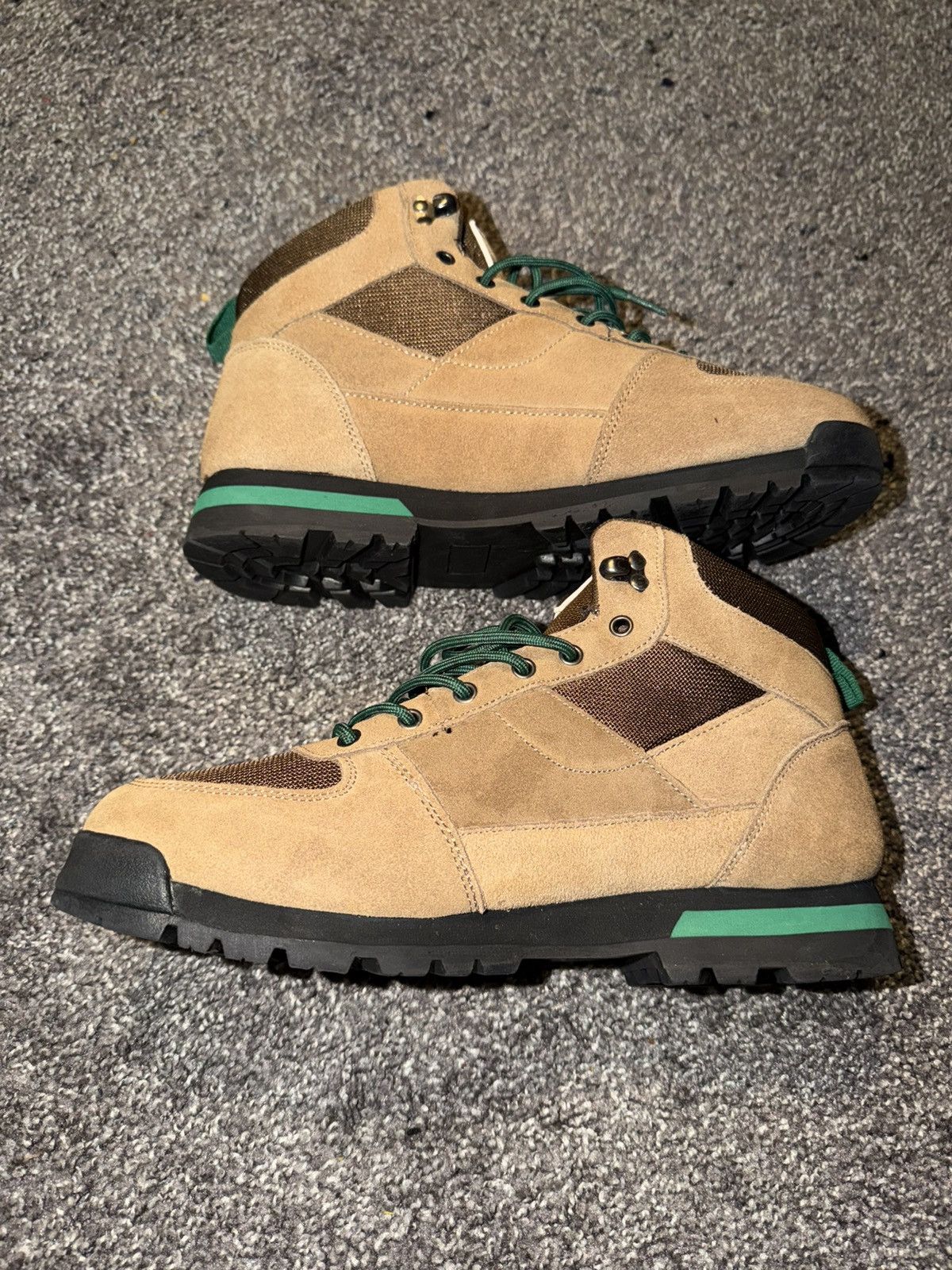 American Eagle Outfitters American Eagle Men’s Outdoor Casual Hiking Boots Men’s 10 Size US 10 / EU 43 - 20 Thumbnail
