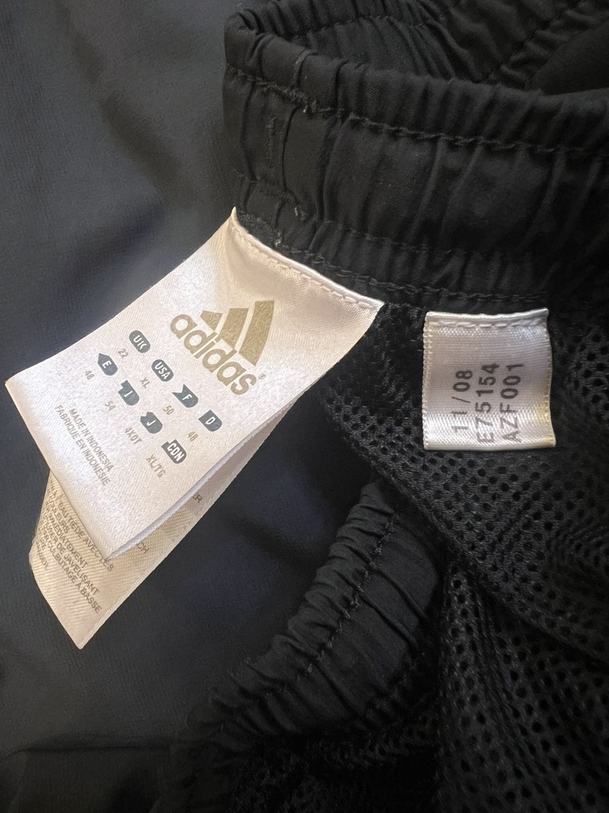 Adidas × Vintage Lot of 2 / 2000’s Adidas Red and Blue Track-pants Size US 36 / EU 52 - 11 Thumbnail