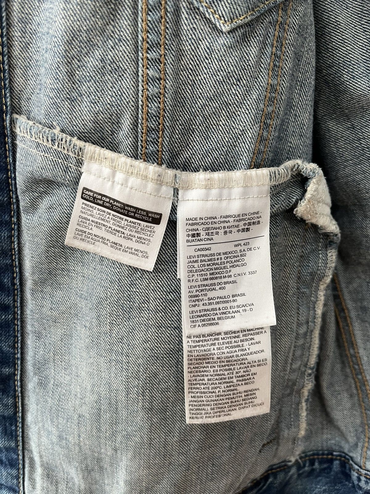 Levi's Levi’s Denim Jean Jacket Vintage LVC Size US M / EU 48-50 / 2 - 11 Thumbnail