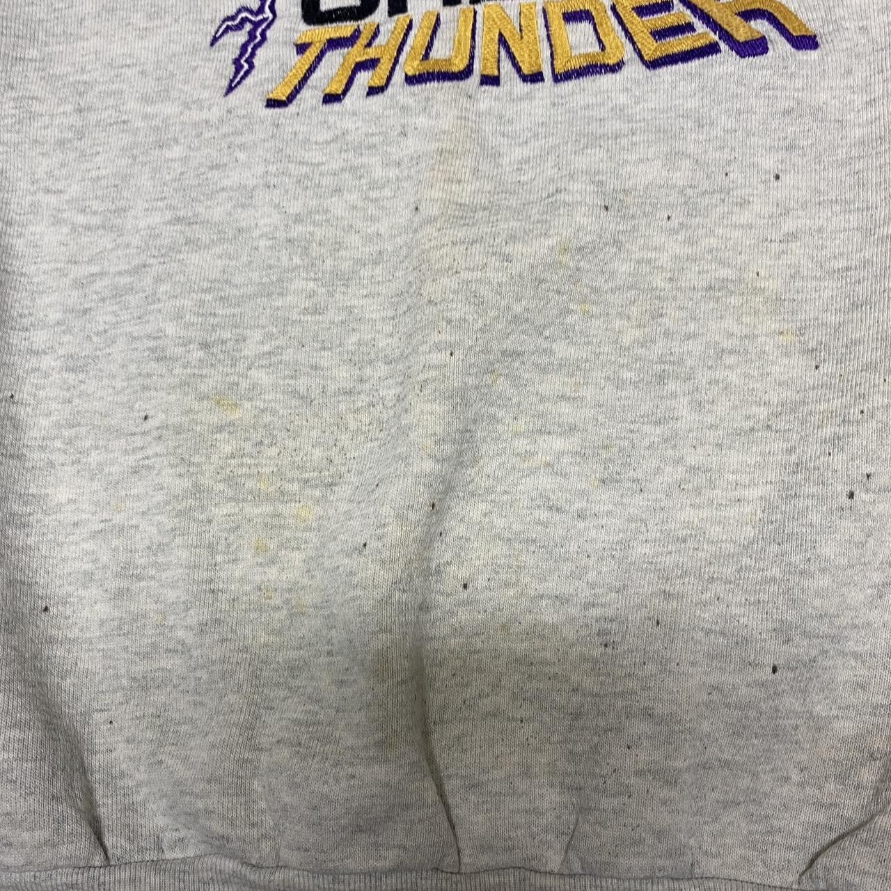 Other Vintage Chevy Thunder thunder embroidered grey crewneck Size US L / EU 52-54 / 3 - 5 Thumbnail