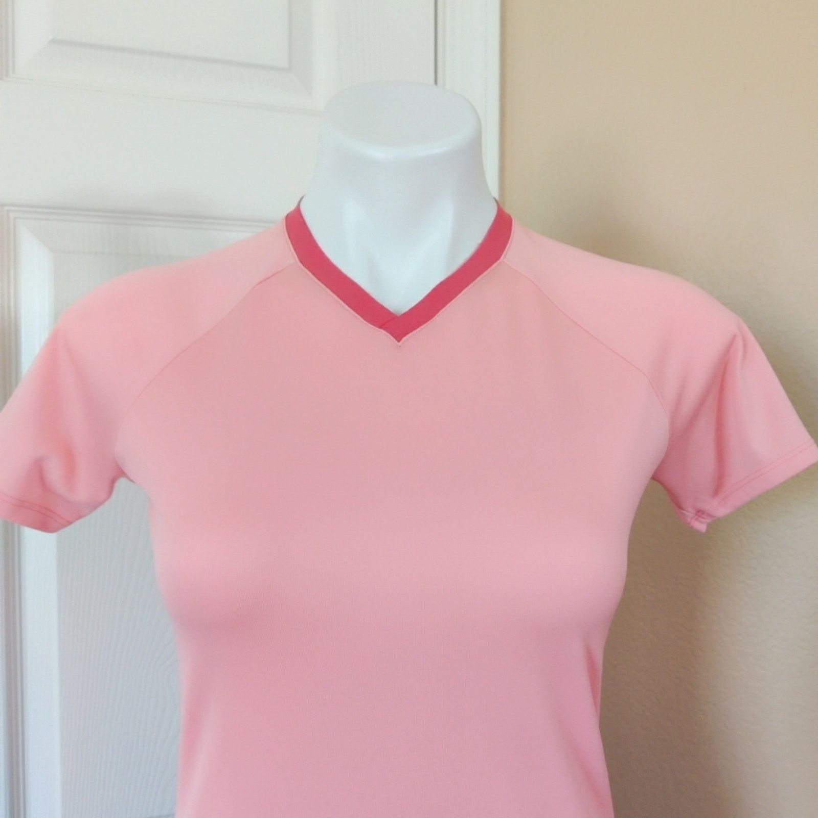 Patagonia Pair of Patagonia coral short sleeve tees sz XS Size XS / US 0-2 / IT 36-38 - 5 Thumbnail