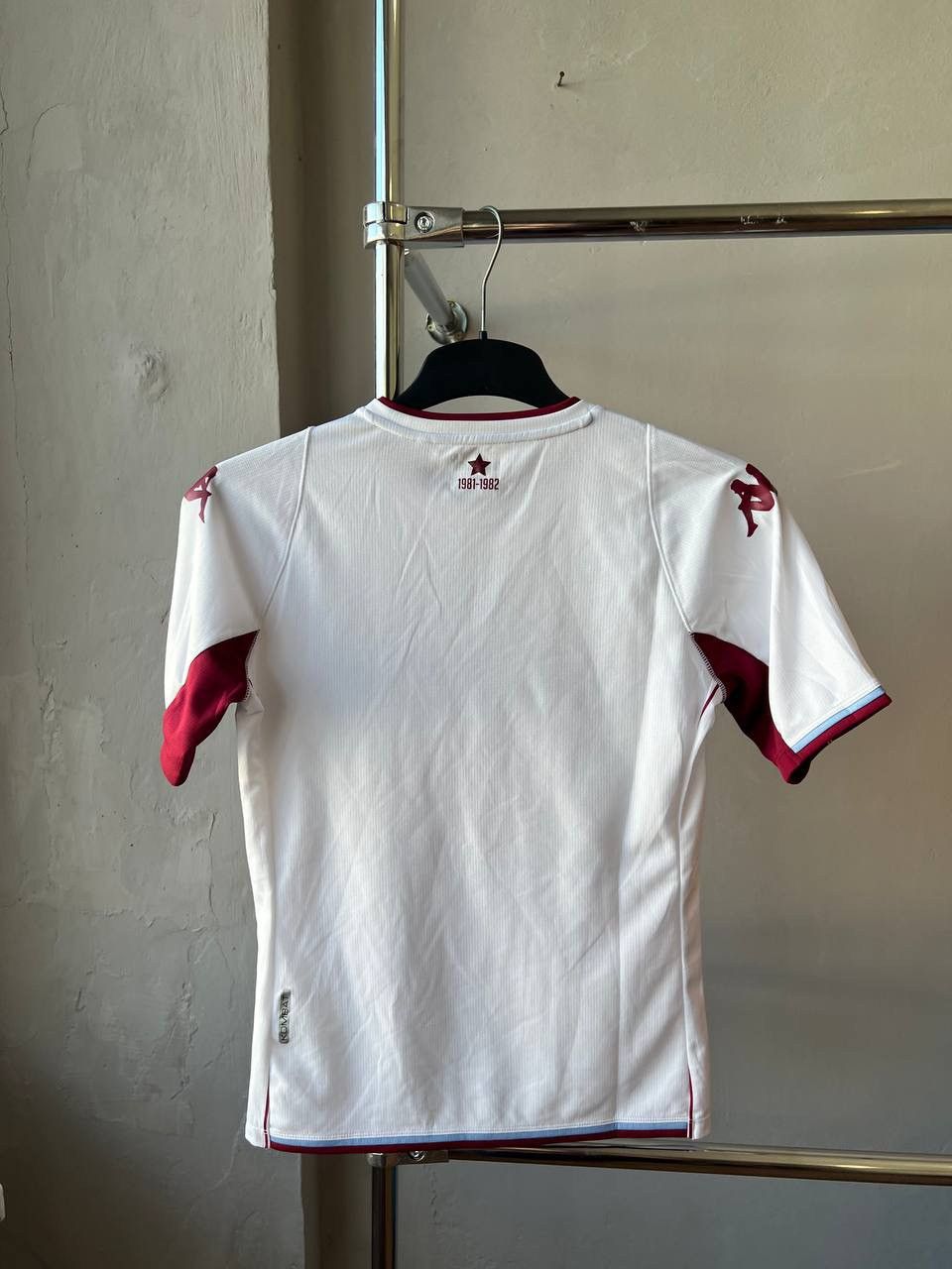 Kappa 2021/22 ASTON VILLA AWAY SOCCER JERSEY FOOTBALL SHIRT SIZE S Size US S / EU 44-46 / 1 - 11 Thumbnail