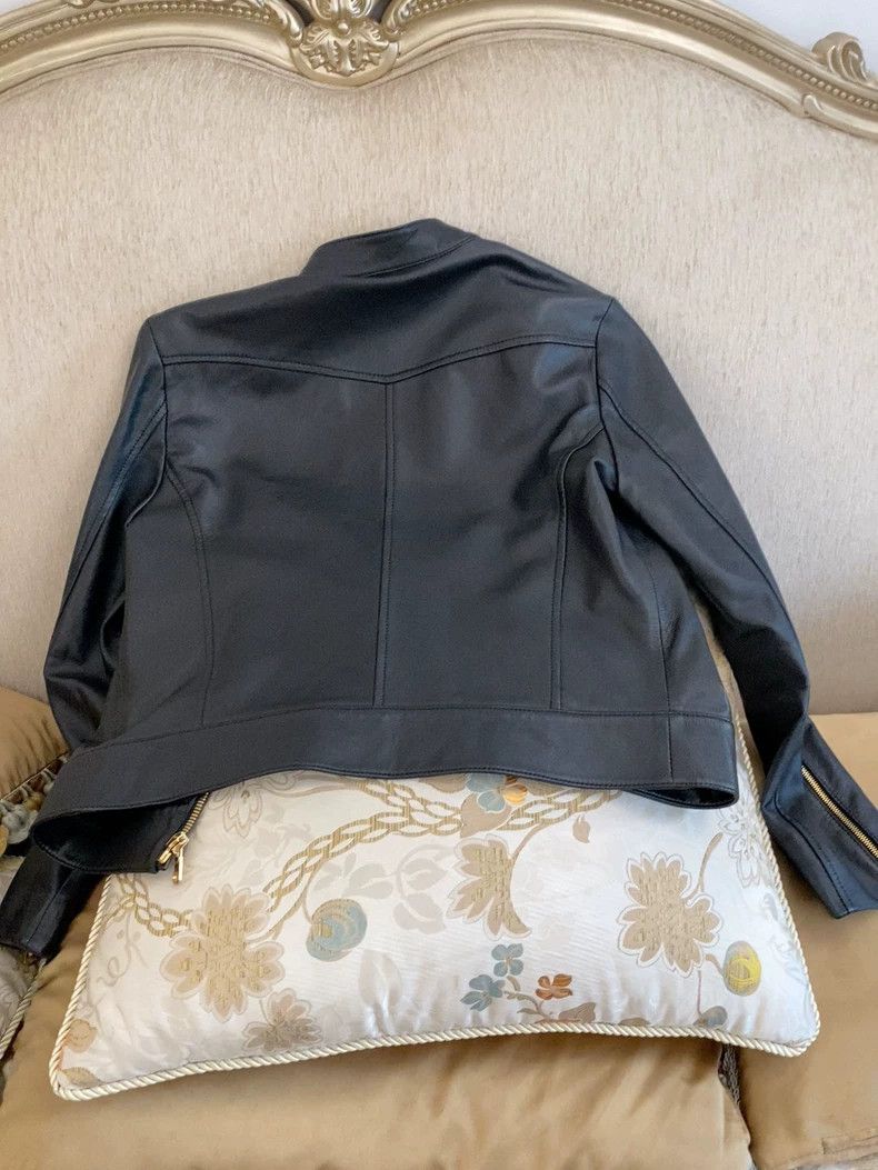 Versace Versace Lambskin cropped coat Size M / US 6-8 / IT 42-44 - 4 Thumbnail