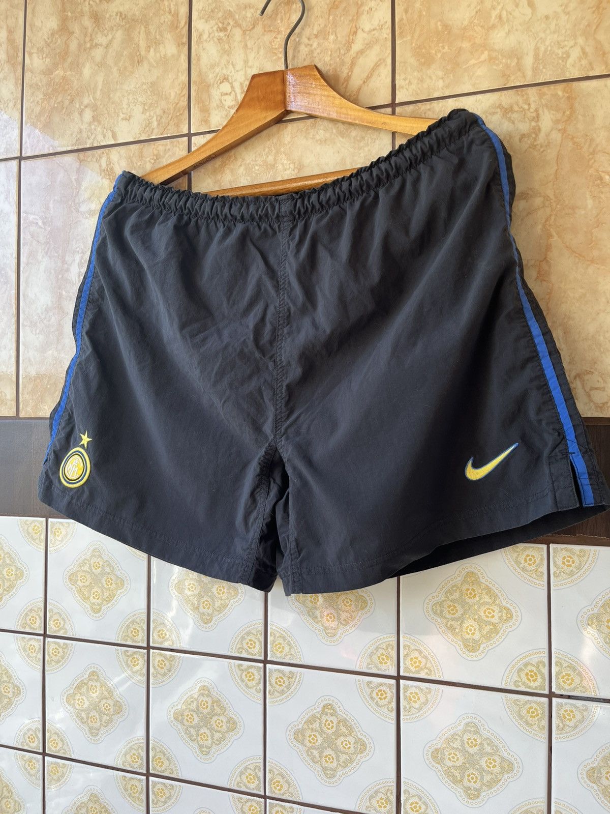 Nike Vintage 90 Nike Inter soccer shorts Size US 34 / EU 50 - 1 Thumbnail