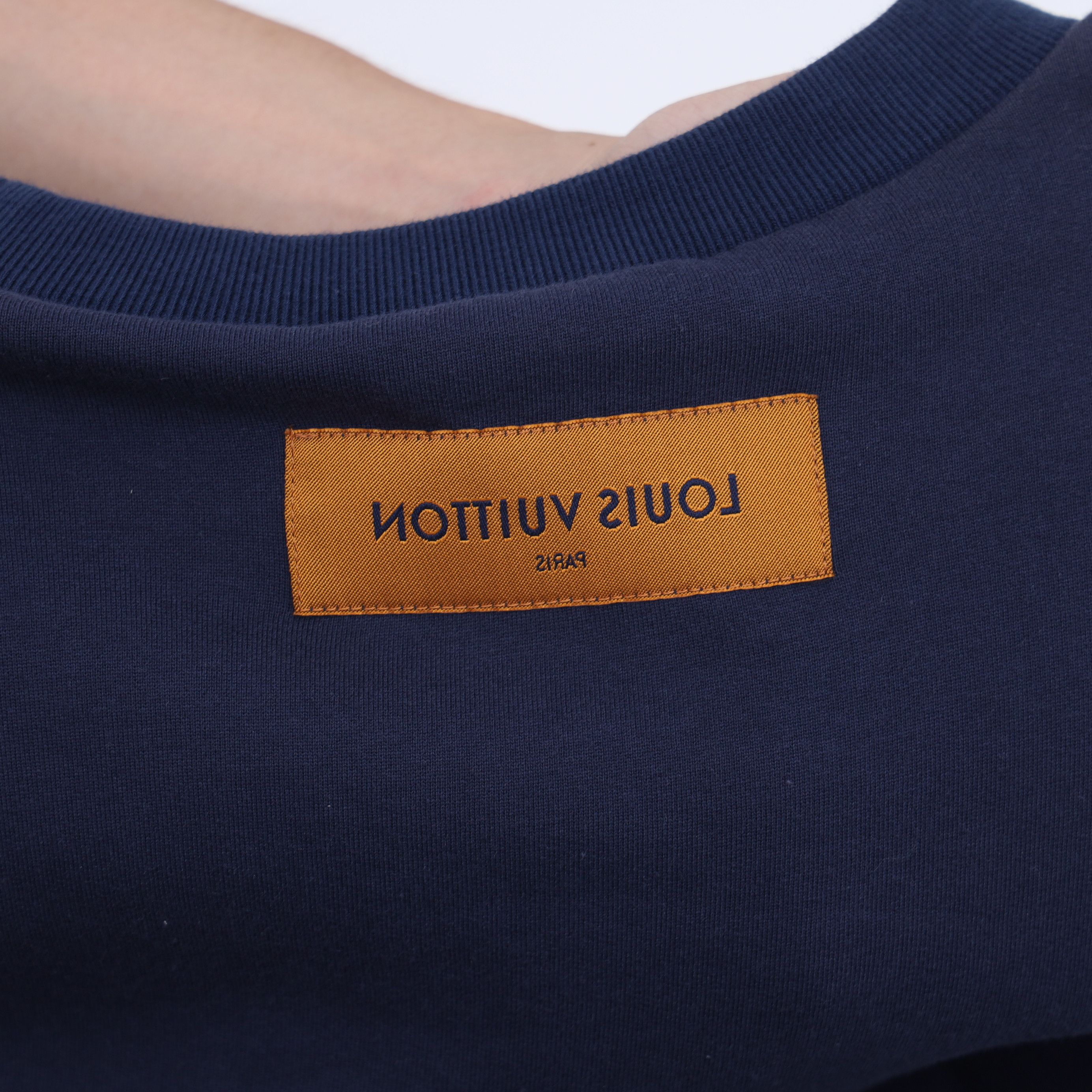 Louis Vuitton LOUIS VUITTON Stitch Print Embroidered Sweatshirt Size US M / EU 48-50 / 2 - 7 Thumbnail