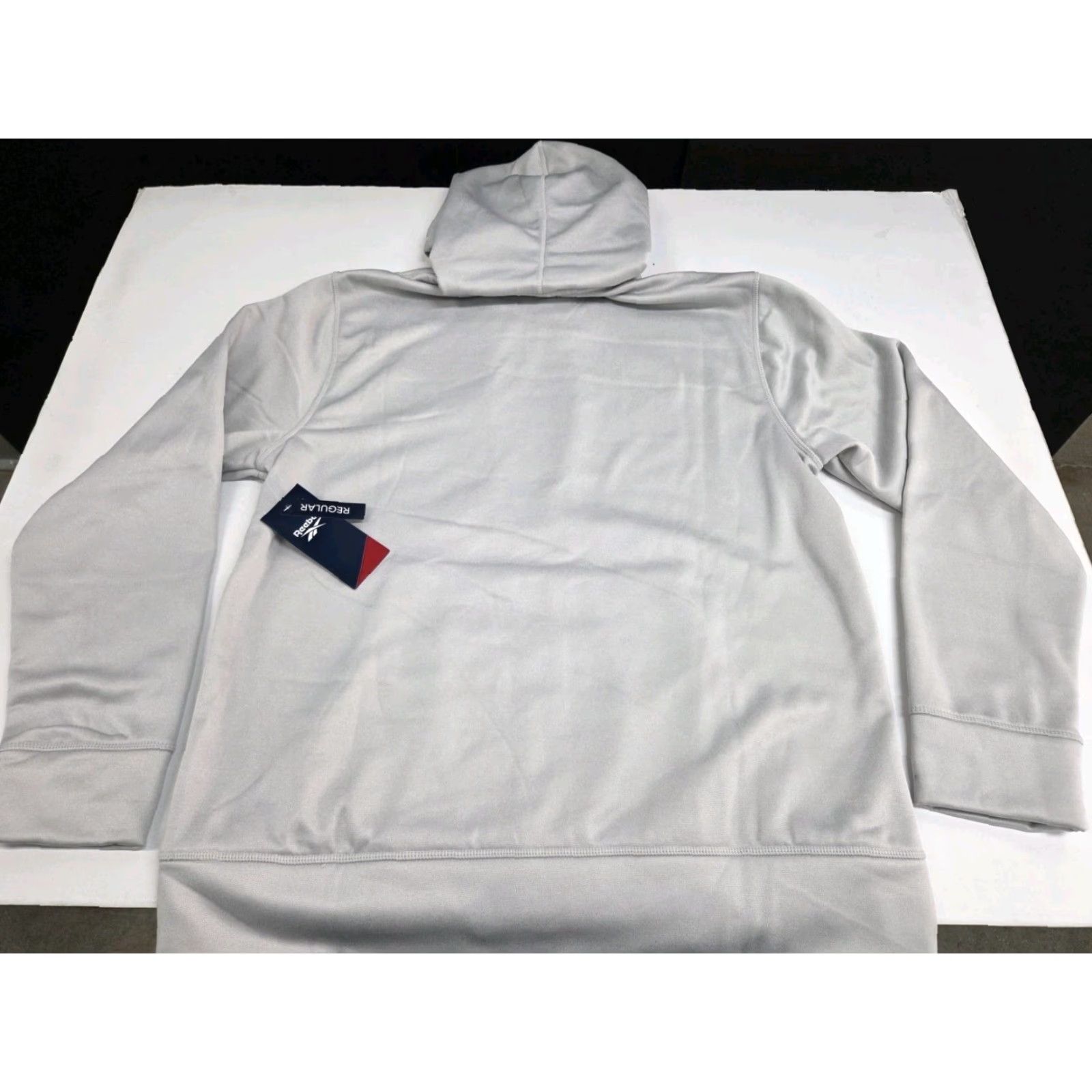 Reebok NWT Reebok Mens Regular Long Sleeve Quantum Hoodie Lt Grey Size L #8358 Size US L / EU 52-54 / 3 - 4 Thumbnail