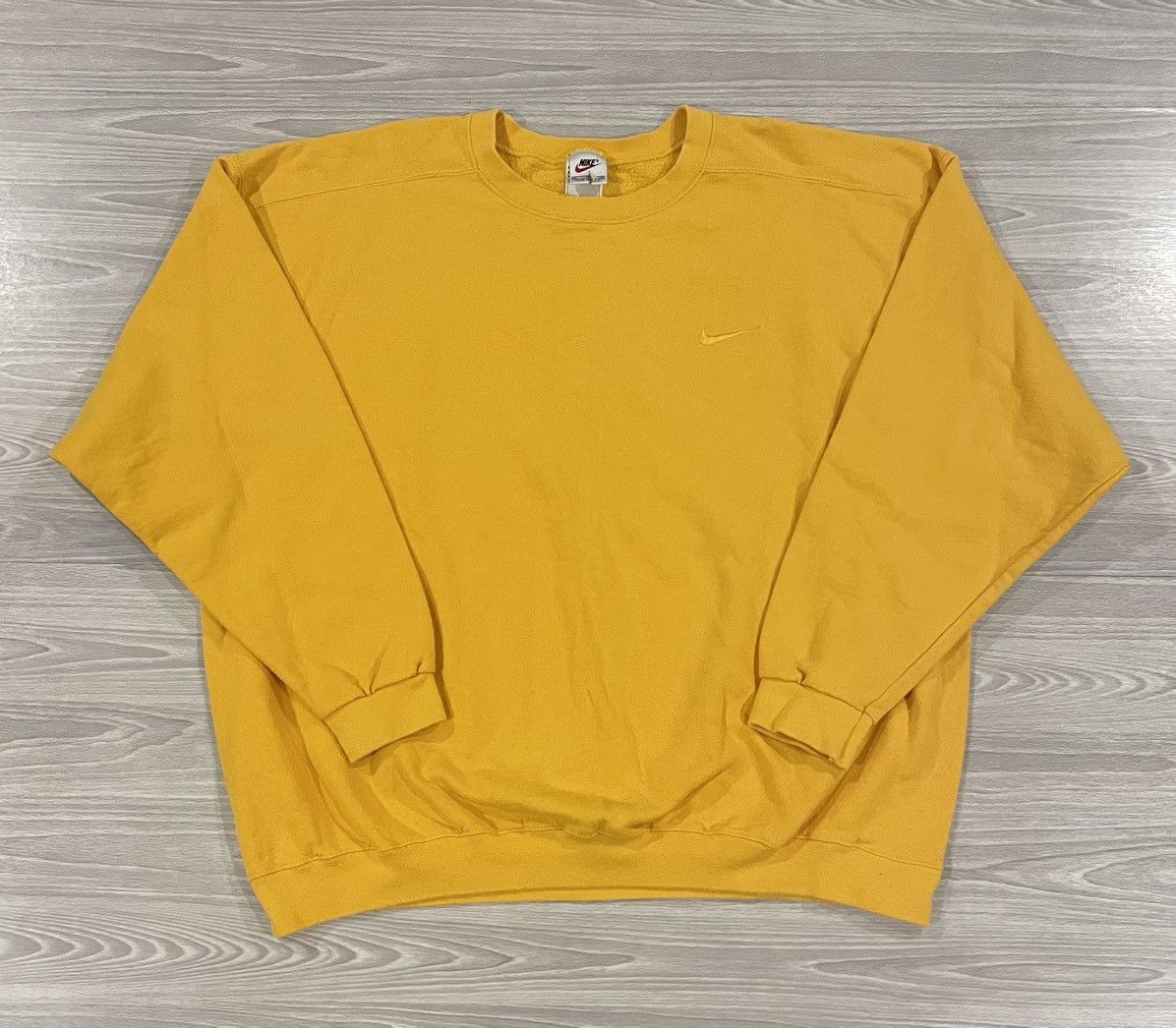 Nike Vintage 90s Nike Sweater Crewneck White Tag Men’s Size XL Size US XL / EU 56 / 4 - 1 Thumbnail