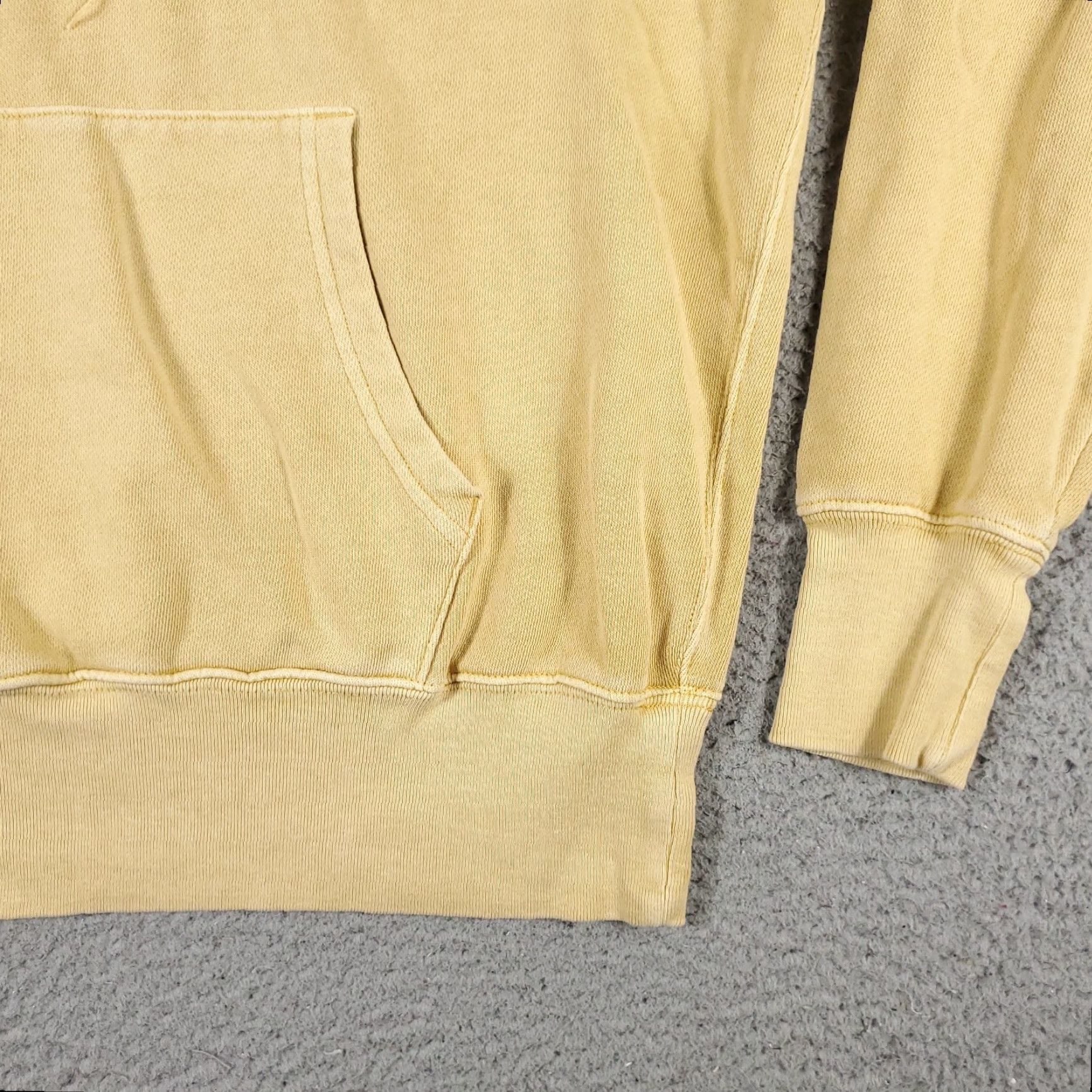 Champion Champion Hoodie Adult XS Yellow Pullover Long Sleeve Sweatshirt Sports Mens Size US XS / EU 42 / 0 - 5 Thumbnail