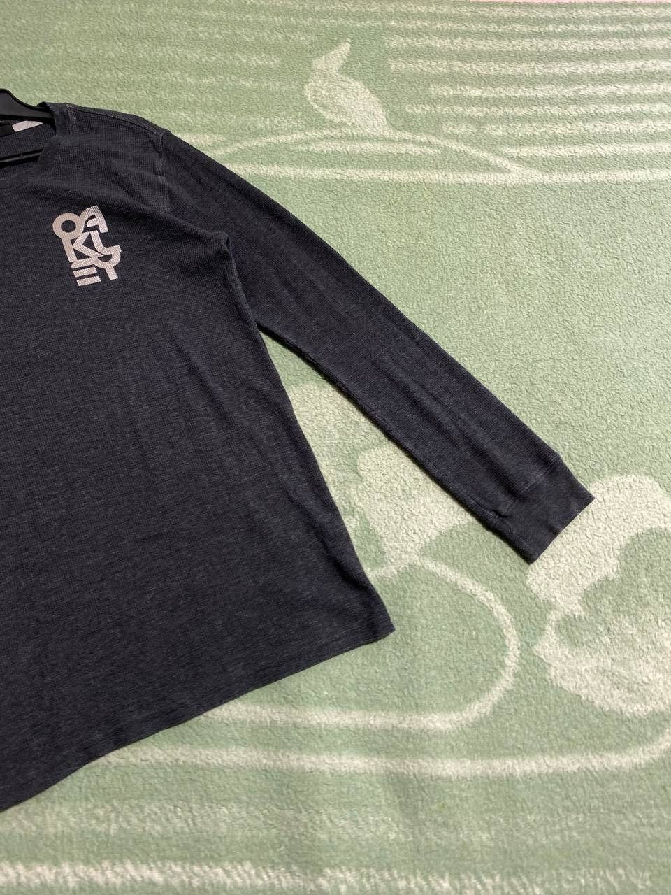 Oakley × Vintage Oakley vintage 2000s central logo sweatshirts Liter big logo Size US S / EU 44-46 / 1 - 6 Thumbnail