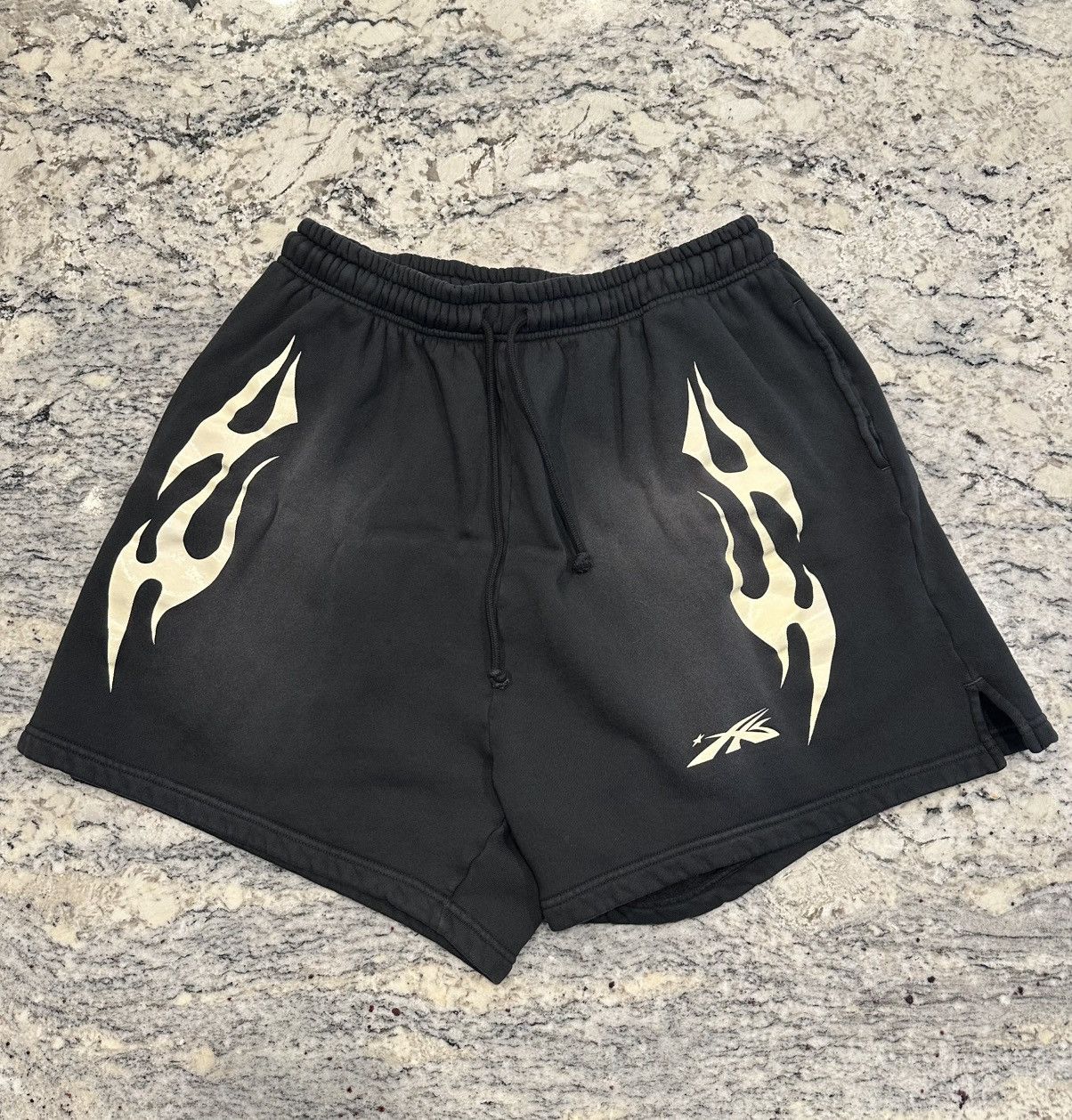 HELLSTAR Hellstar Sports Flame Shorts Size US 36 / EU 52 - 1 Thumbnail