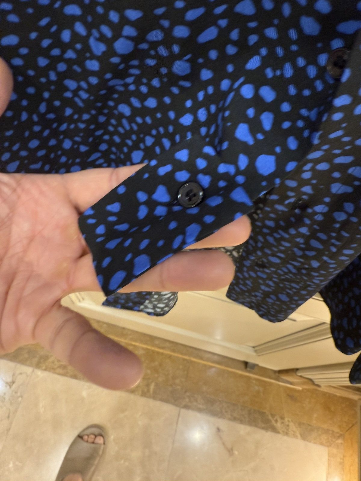 Saint Laurent Paris Black and blue leopard print collar size40 Size US M / EU 48-50 / 2 - 19 Thumbnail