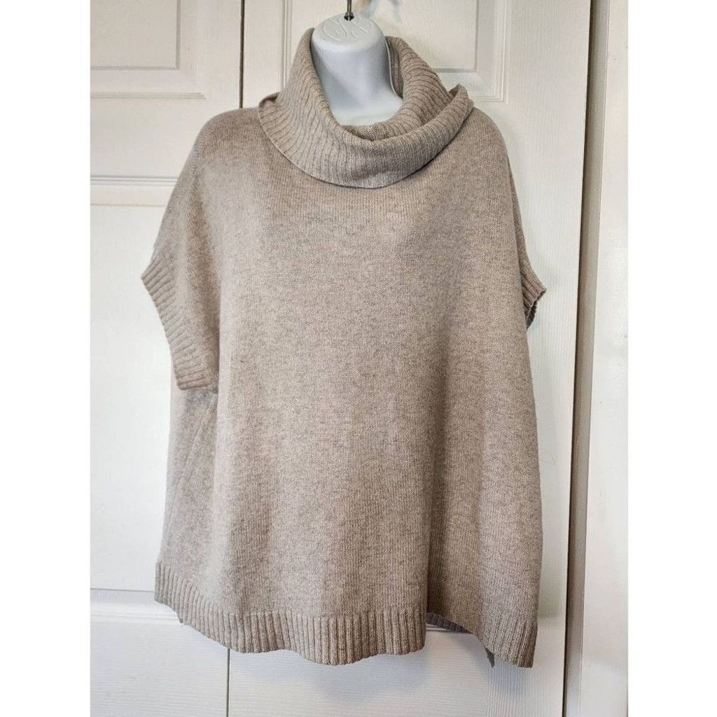 Forever 21 Forever 21 Tan Fuzzy Sweater Size XS / US 0-2 / IT 36-38 - 1 Thumbnail