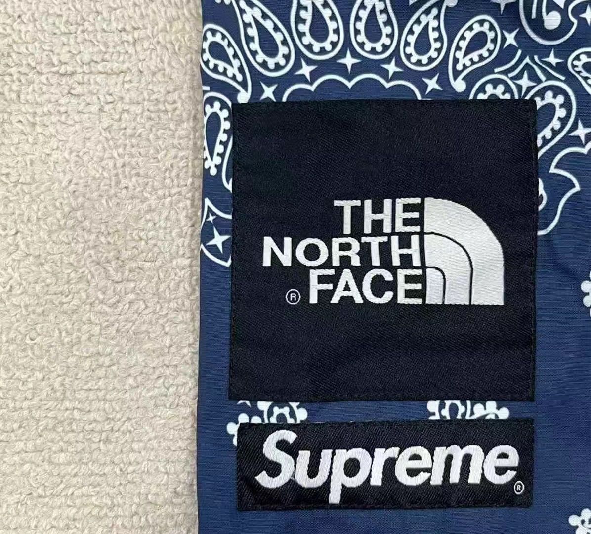 Supreme × The North Face Supreme tnf the north face Bandanna paisley mountain Jacket Size US M / EU 48-50 / 2 - 4 Thumbnail