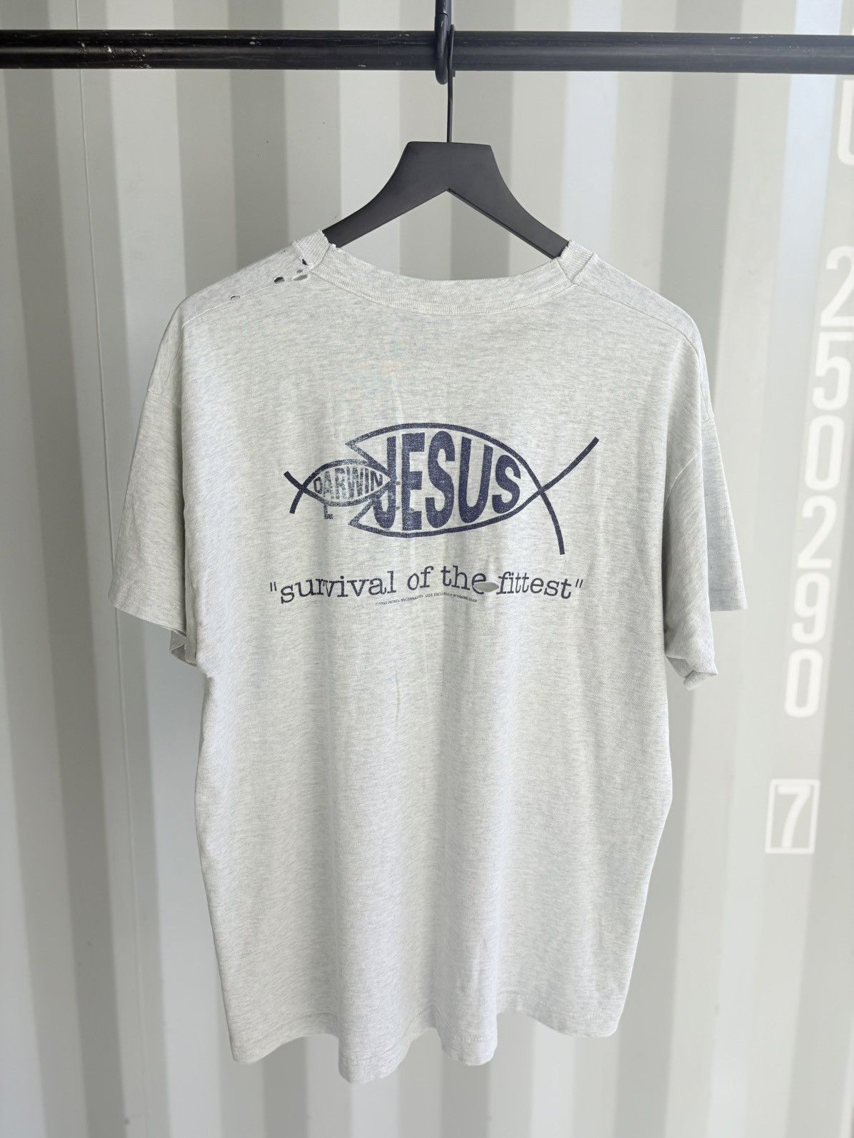 Vintage Survival of the Fittest Jesus Shirt Faded Distressed Size US XL / EU 56 / 4 - 2 Thumbnail