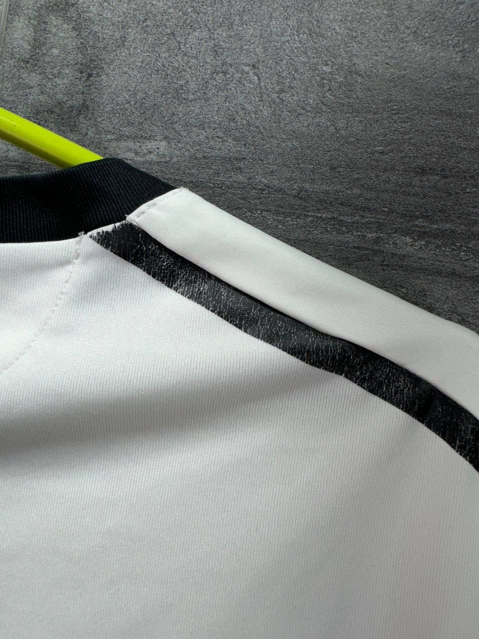 New Balance Liverpool 2017 New Balance Away Shirt Soccer Jersey Football Size US S / EU 44-46 / 1 - 9 Thumbnail