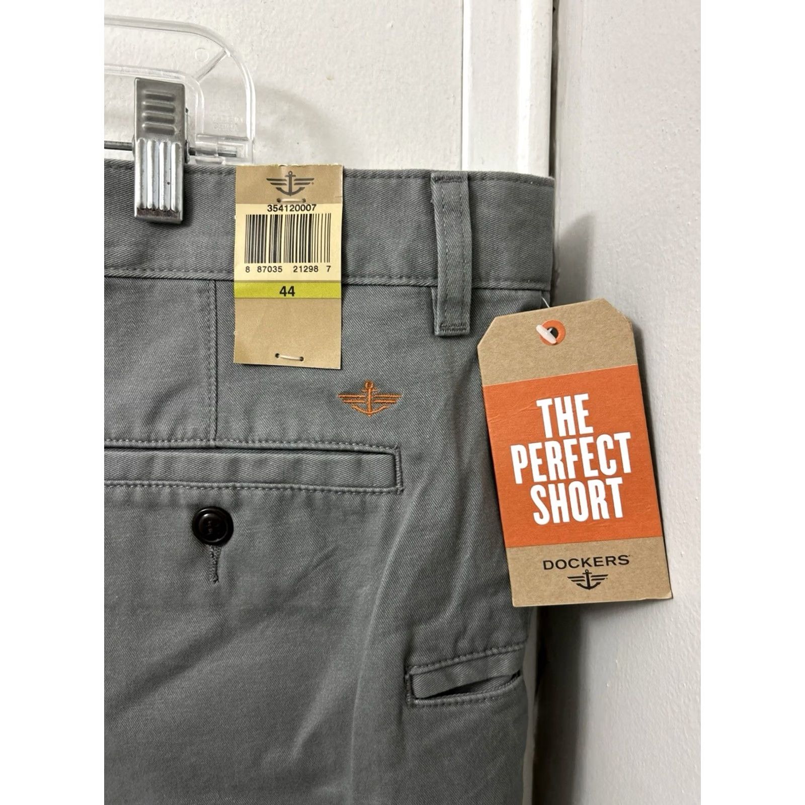 Dockers DOCKERS The Perfect Shorts Mens 44 Gray Cotton Chino Flat Front 10" NWT Size US 44 / EU 60 - 4 Thumbnail