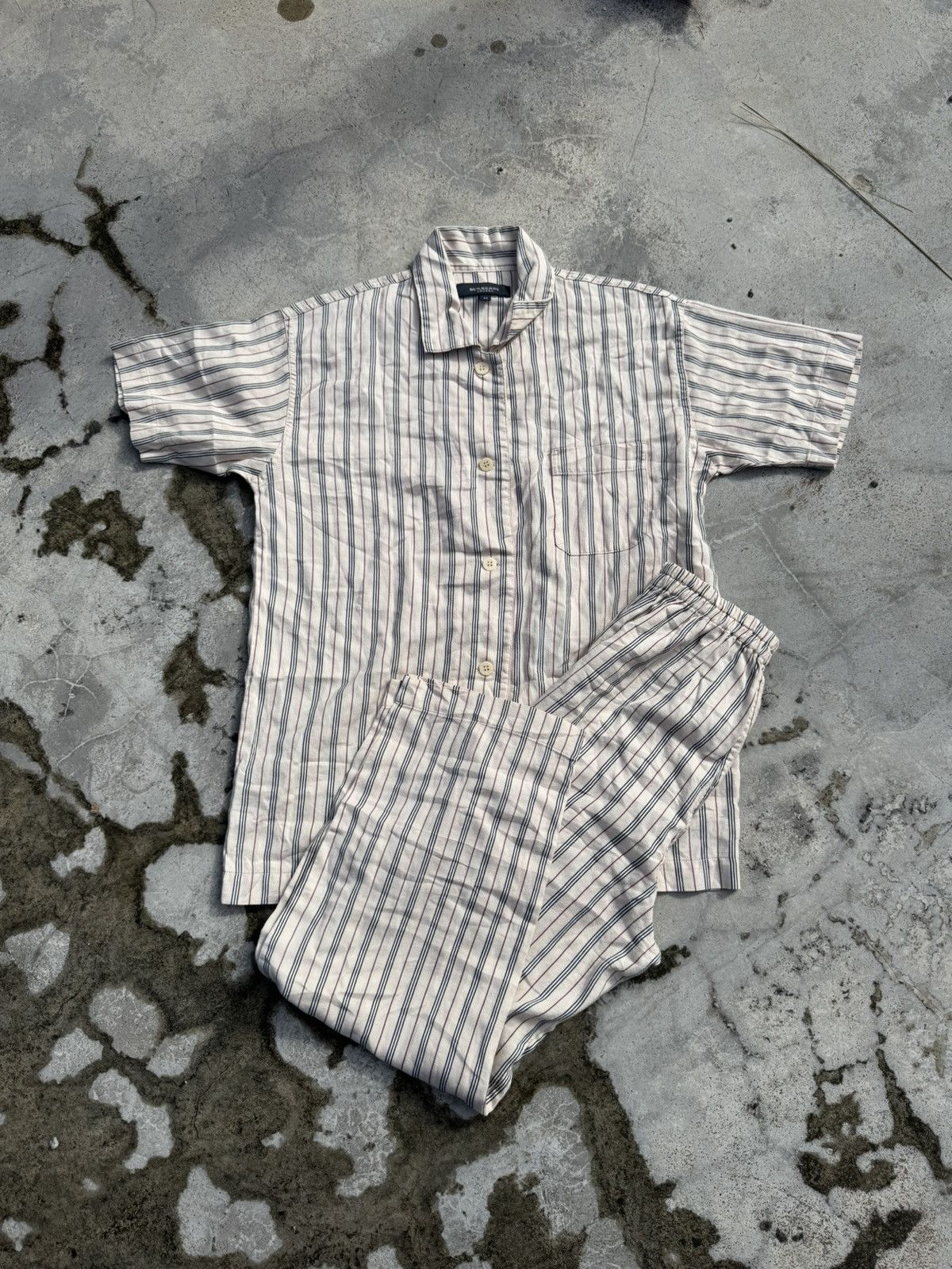Burberry × Vintage 🔥VINTAGE BURBERRYS PIJAMAS ONE SET PAISLEY Size US M / EU 48-50 / 2 - 1 Thumbnail