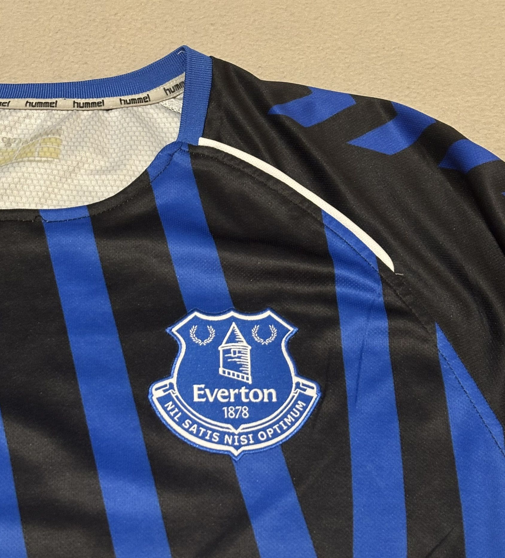 Hummel Everton FC 2021/2022 Hummel Training Jersey Size XL Size US XL / EU 56 / 4 - 8 Thumbnail