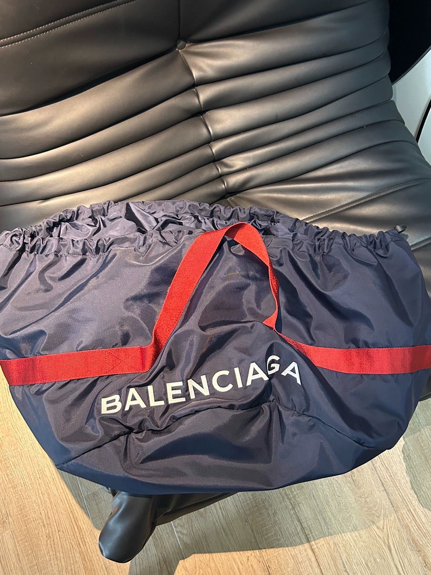 Balenciaga Balenciaga Navy-Red Colorblock Airport Gym Tennis Travel Bag Size ONE SIZE - 1 Thumbnail