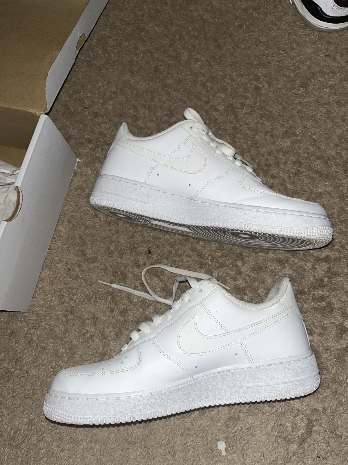 Nike Air Force 1 low 07 white Size US 9.5 / EU 42-43 - 4 Thumbnail