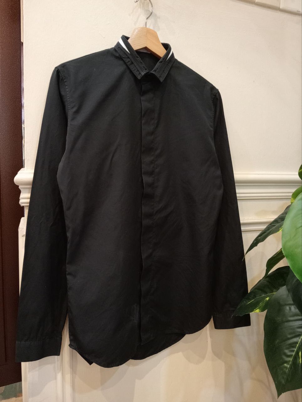 Dior LUXURY DIOR BLACK L/S SHIRT SIZE 37 Size US S / EU 44-46 / 1 - 4 Thumbnail