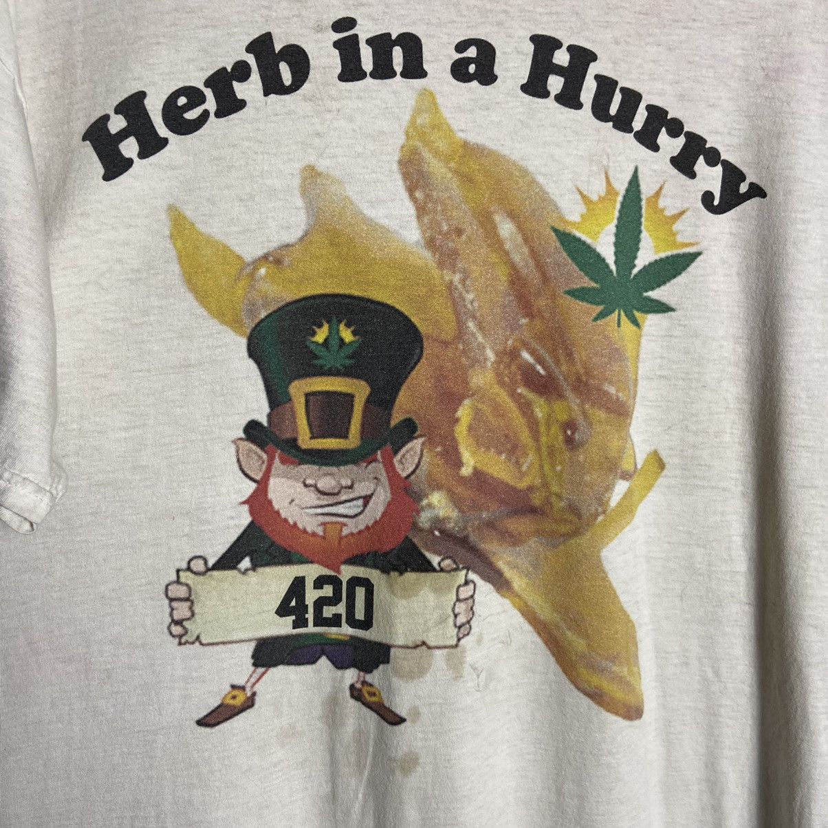 Vintage Vintage Herb In A Hurry 420 Marijuana T-Shirt / Weed Size US XL / EU 56 / 4 - 3 Thumbnail