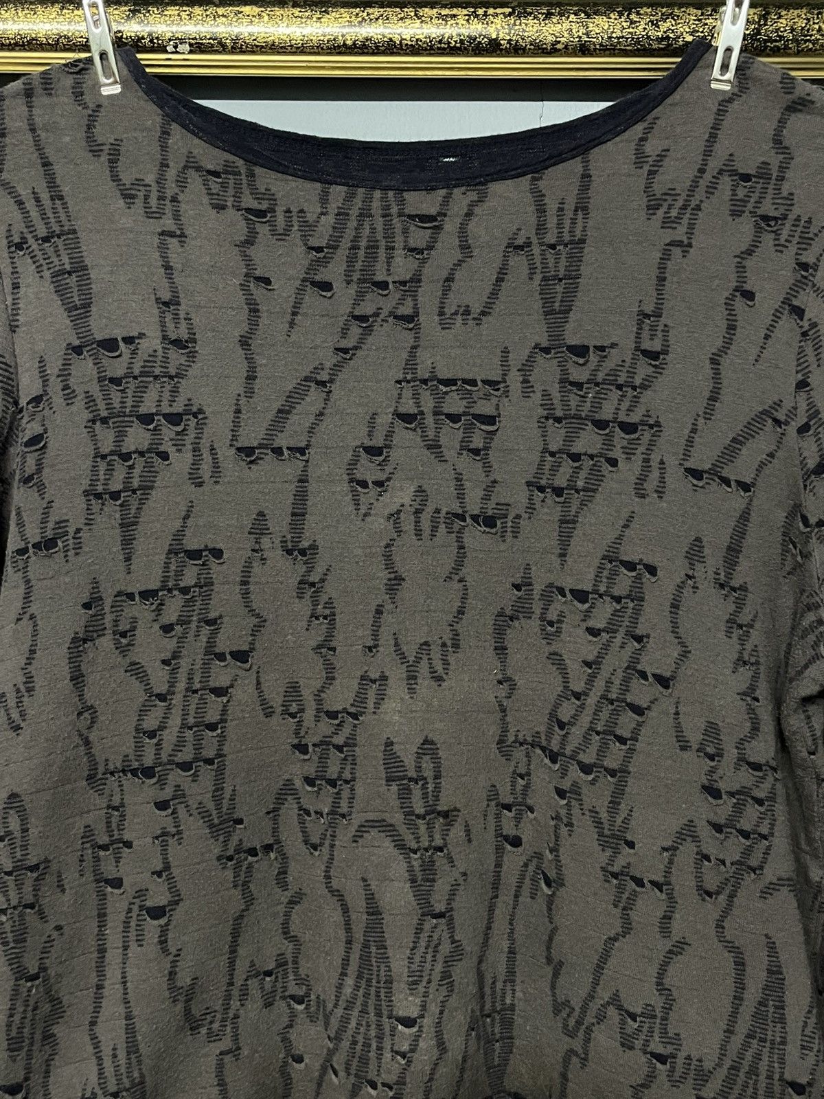 Japanese Brand Vintage 1990s Japan Gianni Lo Guidice Tribal Distressed Tee Size US M / EU 48-50 / 2 - 3 Thumbnail