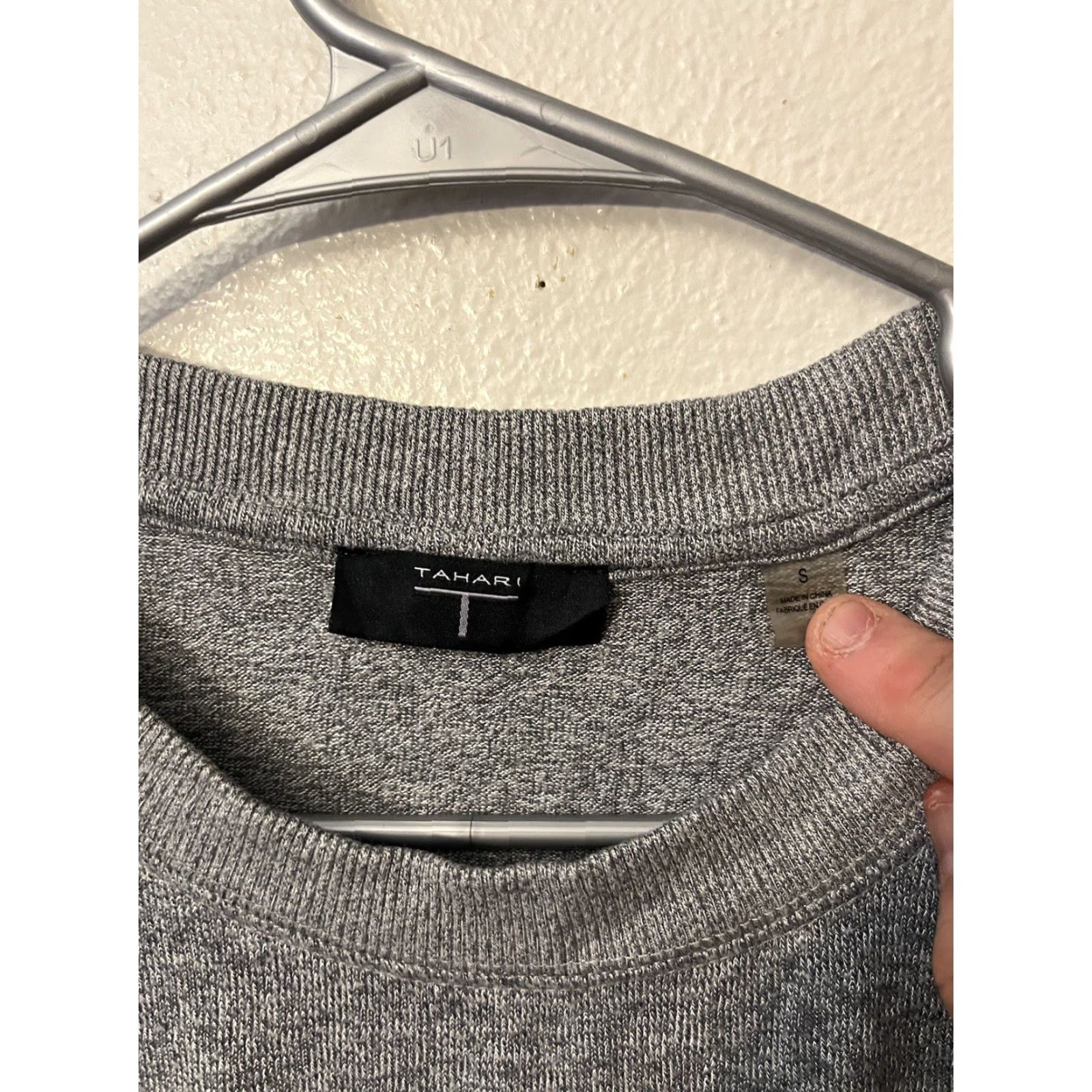 Vintage Tahari Gray Long Sleeve Ruffled Tight Knit Pullover Sweater Size S Size S / US 4 / IT 40 - 3 Thumbnail