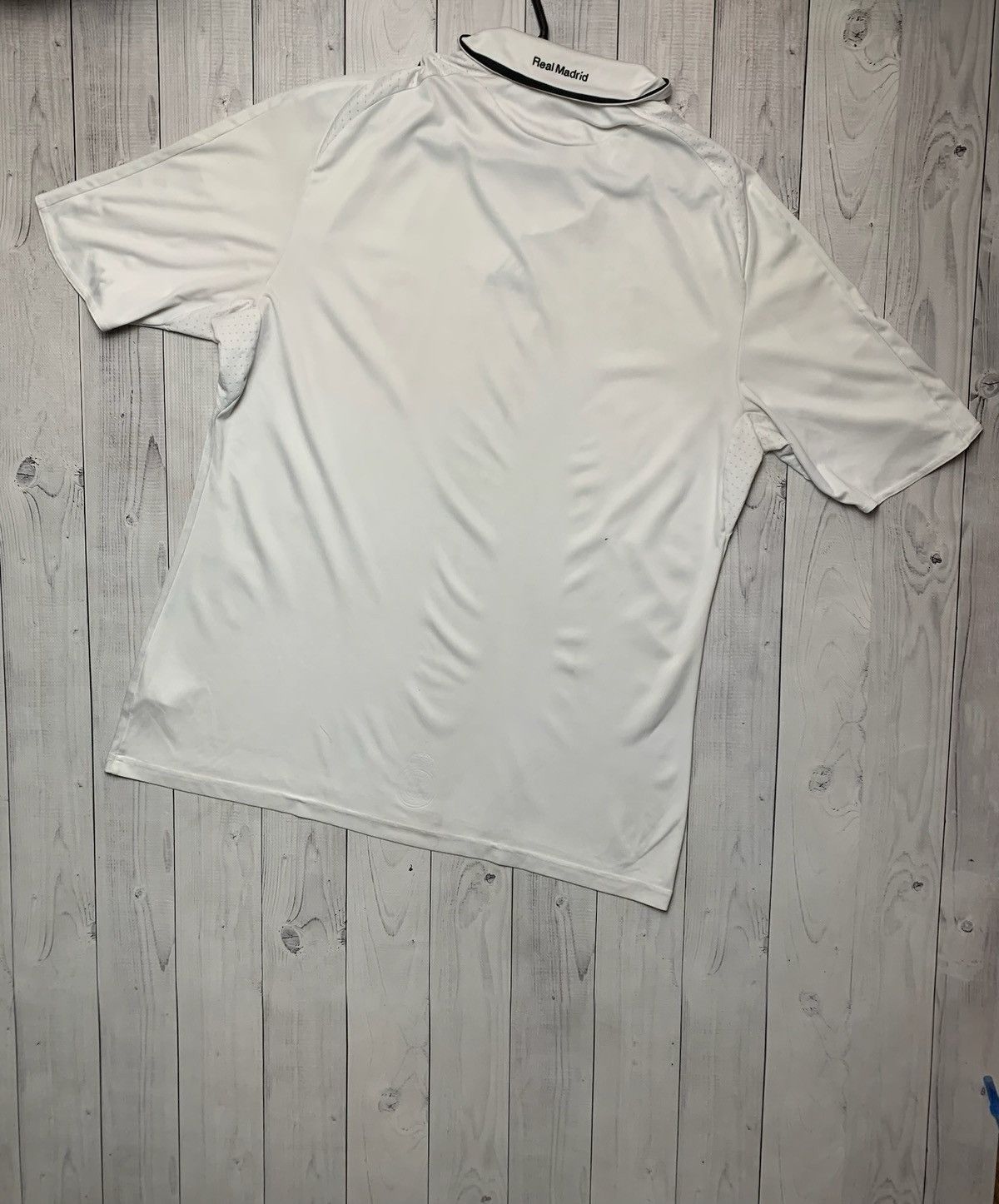Adidas × Vintage Vintage adidas Real Madrid soccer jersey size L Size US L / EU 52-54 / 3 - 4 Thumbnail