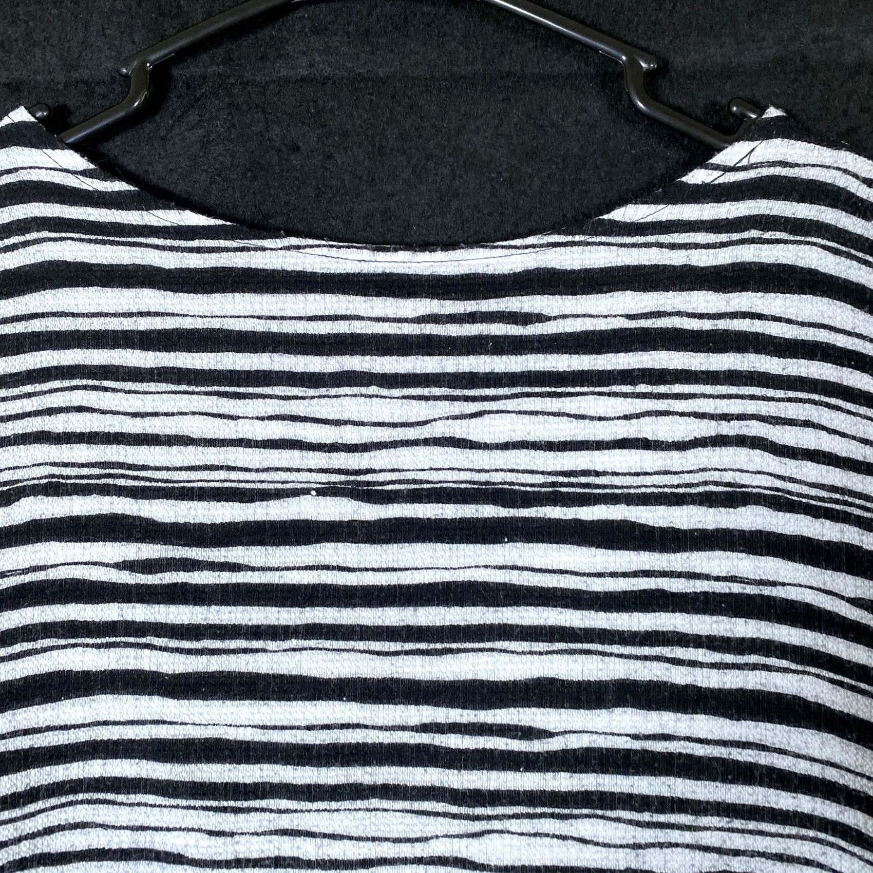 Vintage Chicos Womens Top Black White Wave Stripe Flutter Short Sleeve Stretch 2 (L) Size L / US 10 / IT 46 - 2 Thumbnail