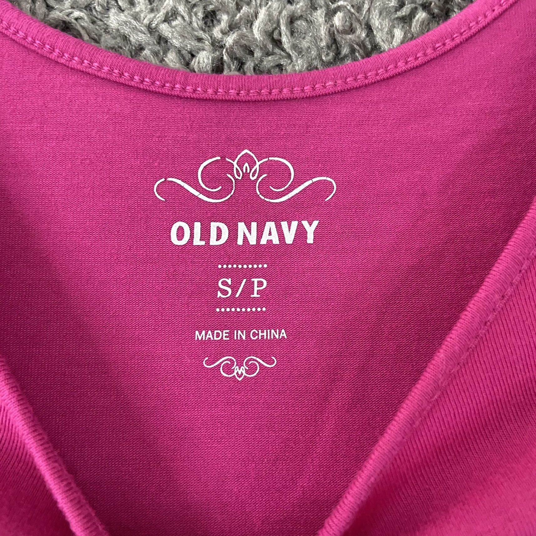 Old Navy VINTAGE? Old Navy Blouse Women Pink 3/4 Sleeve Round Neck Size S Adult Women Shirt Size S / US 4 / IT 40 - 7 Thumbnail