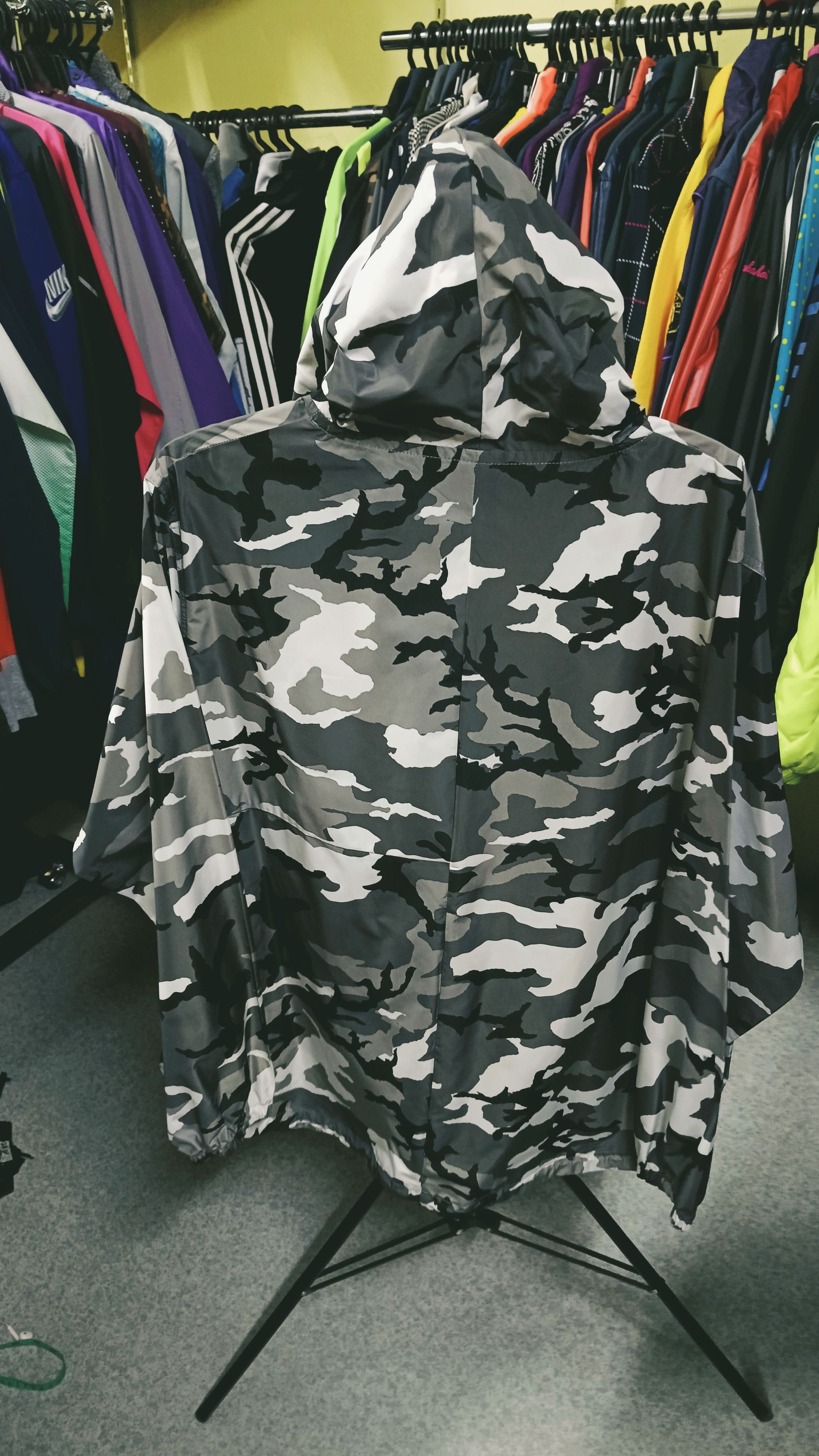 DC 🔥 DC SHOE CO USA Hooded Packable Windbreaker Pullover Size US M / EU 48-50 / 2 - 3 Thumbnail
