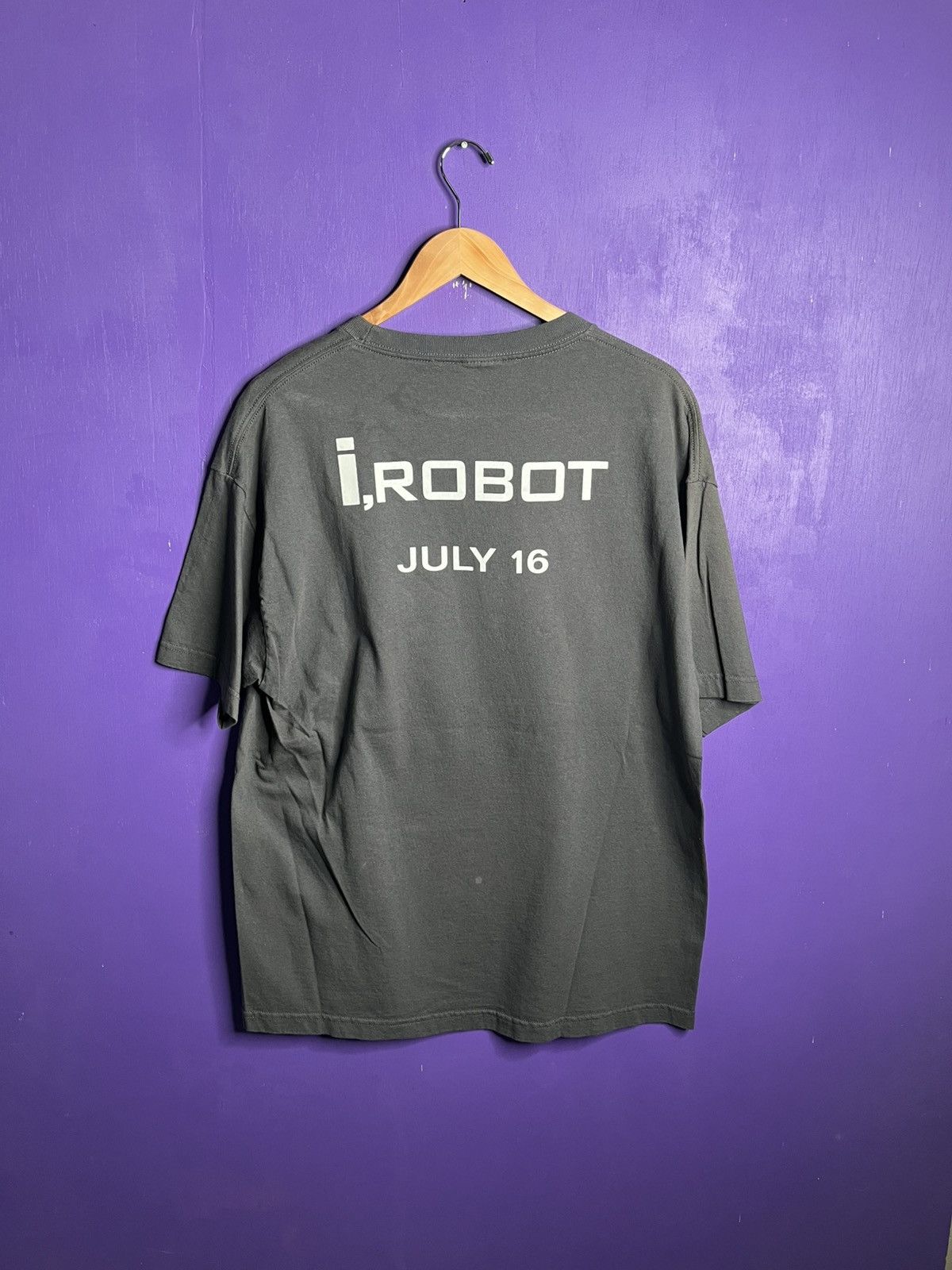 Vintage Vintage 2004 IRobot NS5 domestic robot movie promo t-shirt Size US XL / EU 56 / 4 - 2 Thumbnail