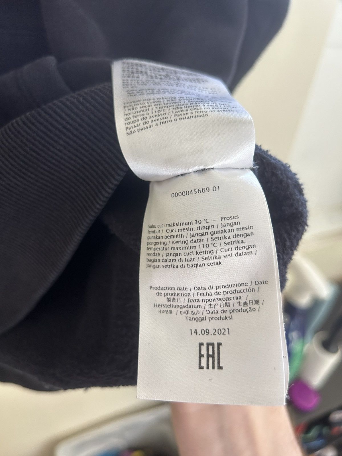 Valentino Valentino Logo Hoodie Size US L / EU 52-54 / 3 - 8 Thumbnail
