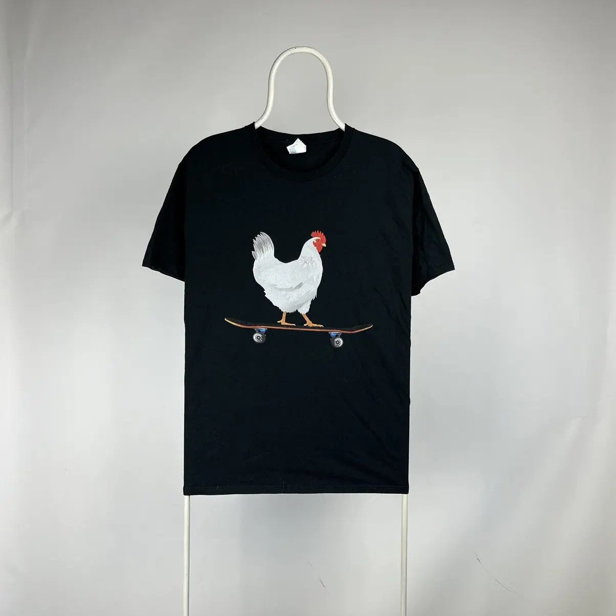 Band Tees Rooster on a skateboard Tshirt humor size Large Size US L / EU 52-54 / 3 - 1 Thumbnail