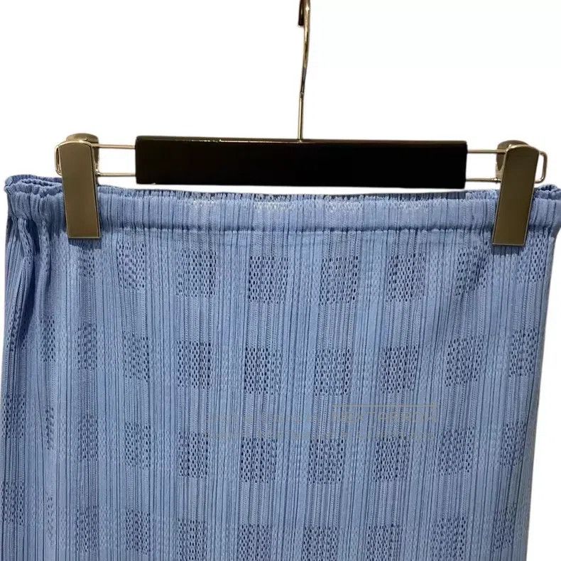 Issey Miyake Issey Miyake Tulle Pleated Skirt Size 26" / US 2 / IT 38 - 3 Thumbnail
