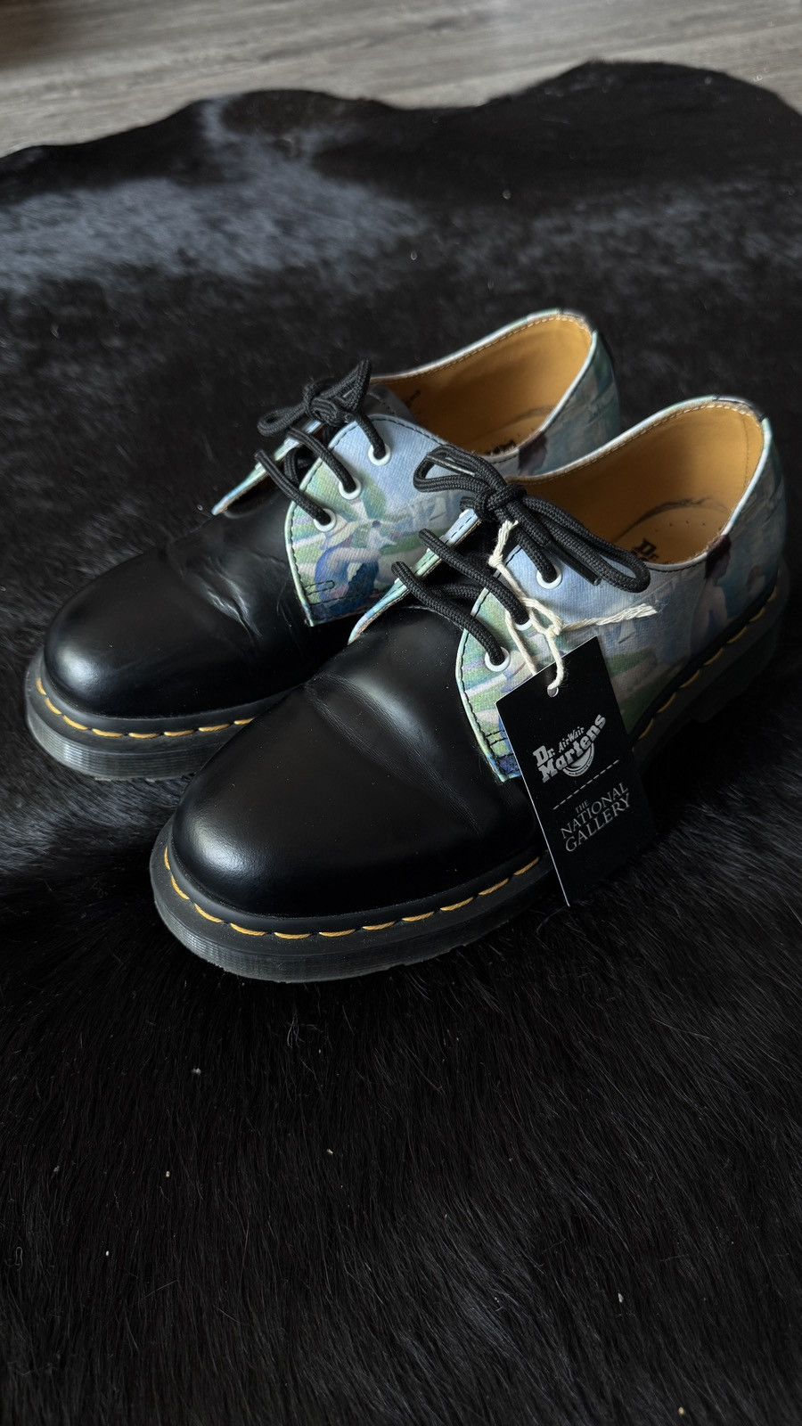 Dr. Martens x The National Gallery 1461 Oxford Derby display picture 2