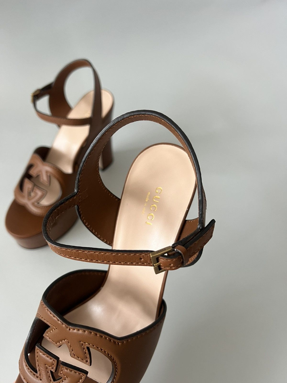 Gucci Interlocking G leather sandals in brown Size US 10.5 / IT 40.5 - 4 Thumbnail