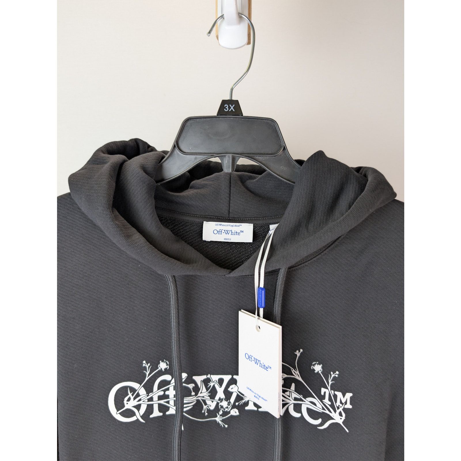 Off-White o1rshd1 Bookish Flower Skate Hoodie in Black/White Size US M / EU 48-50 / 2 - 7 Thumbnail