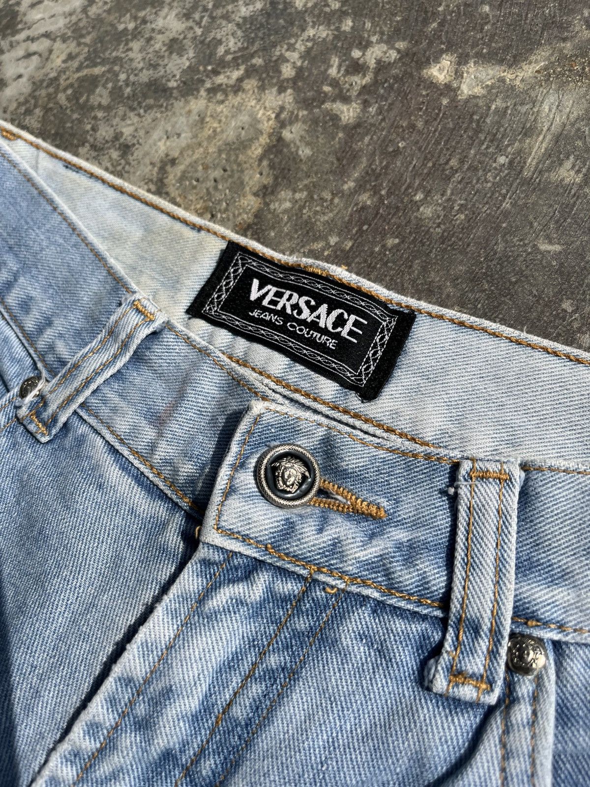Versace × Versace Jeans Couture × Vintage Vintage Versace Jeans Couture Size US 30 / EU 46 - 7 Thumbnail