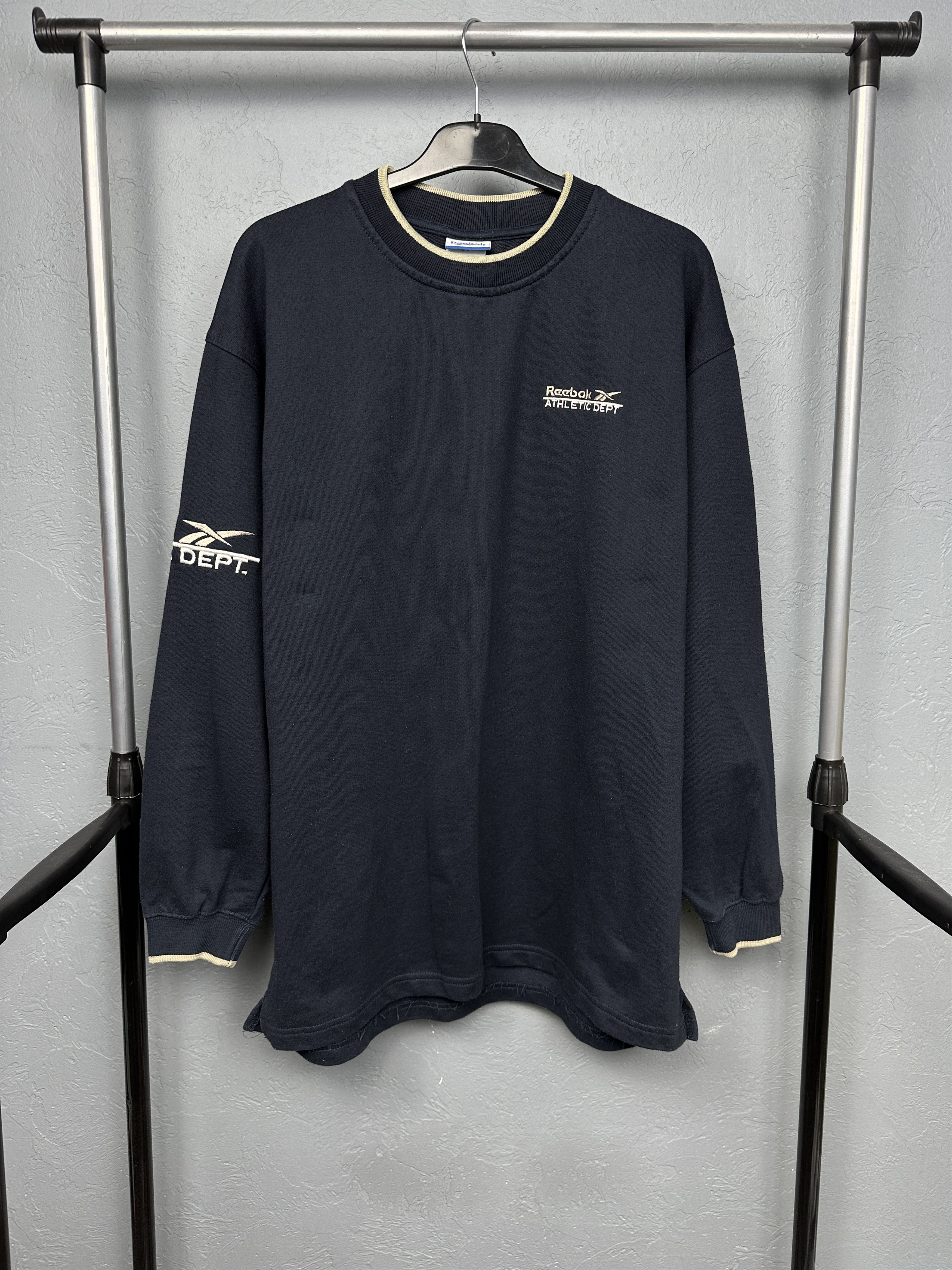 Reebok Reebok Athletic Dept Vintage Mens Sweatshirt Size US L / EU 52-54 / 3 - 1 Thumbnail